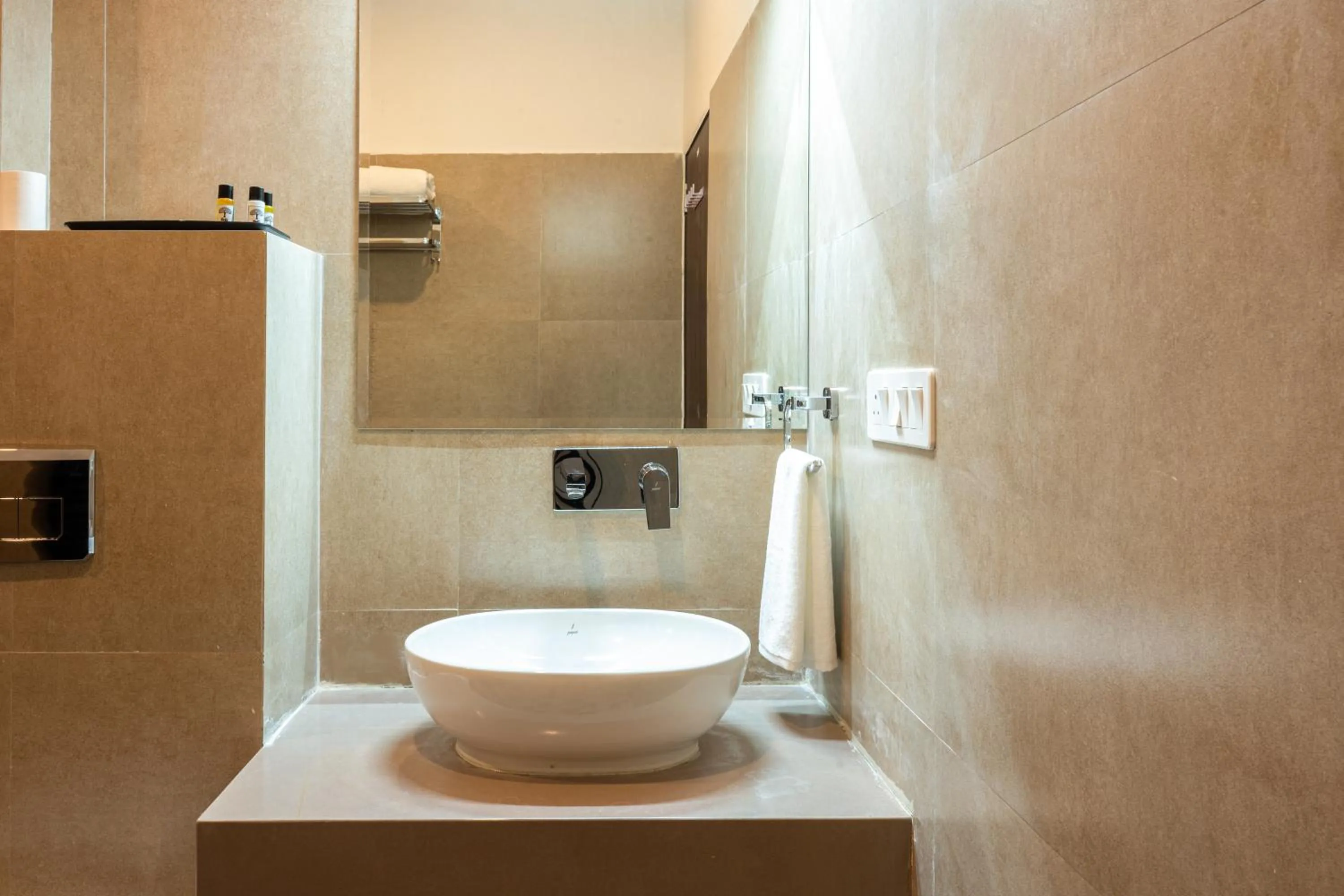 Toilet in Hotel The Royal Courtyard