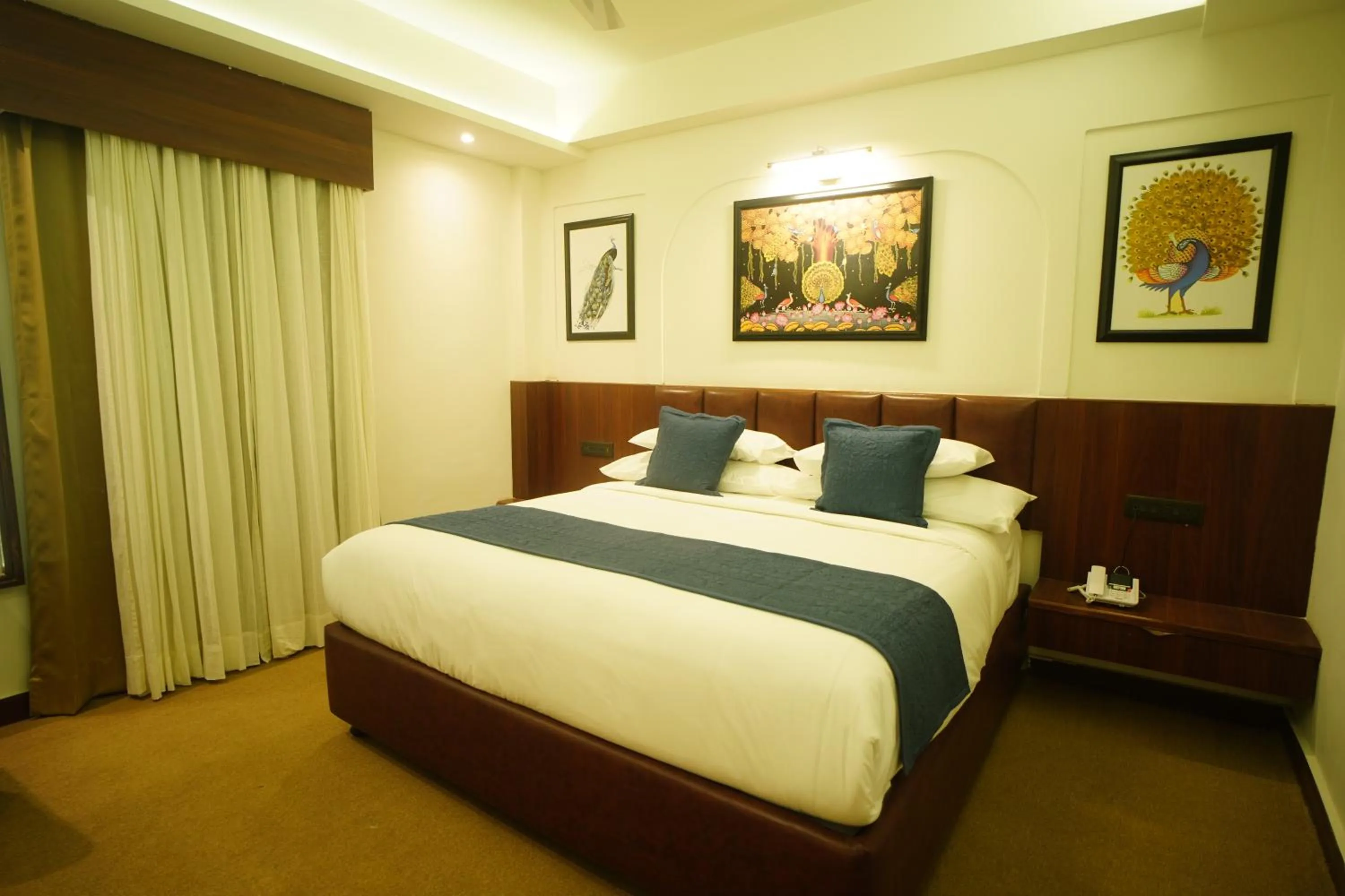 Bedroom, Bed in HOTEL PRAHLAD INN