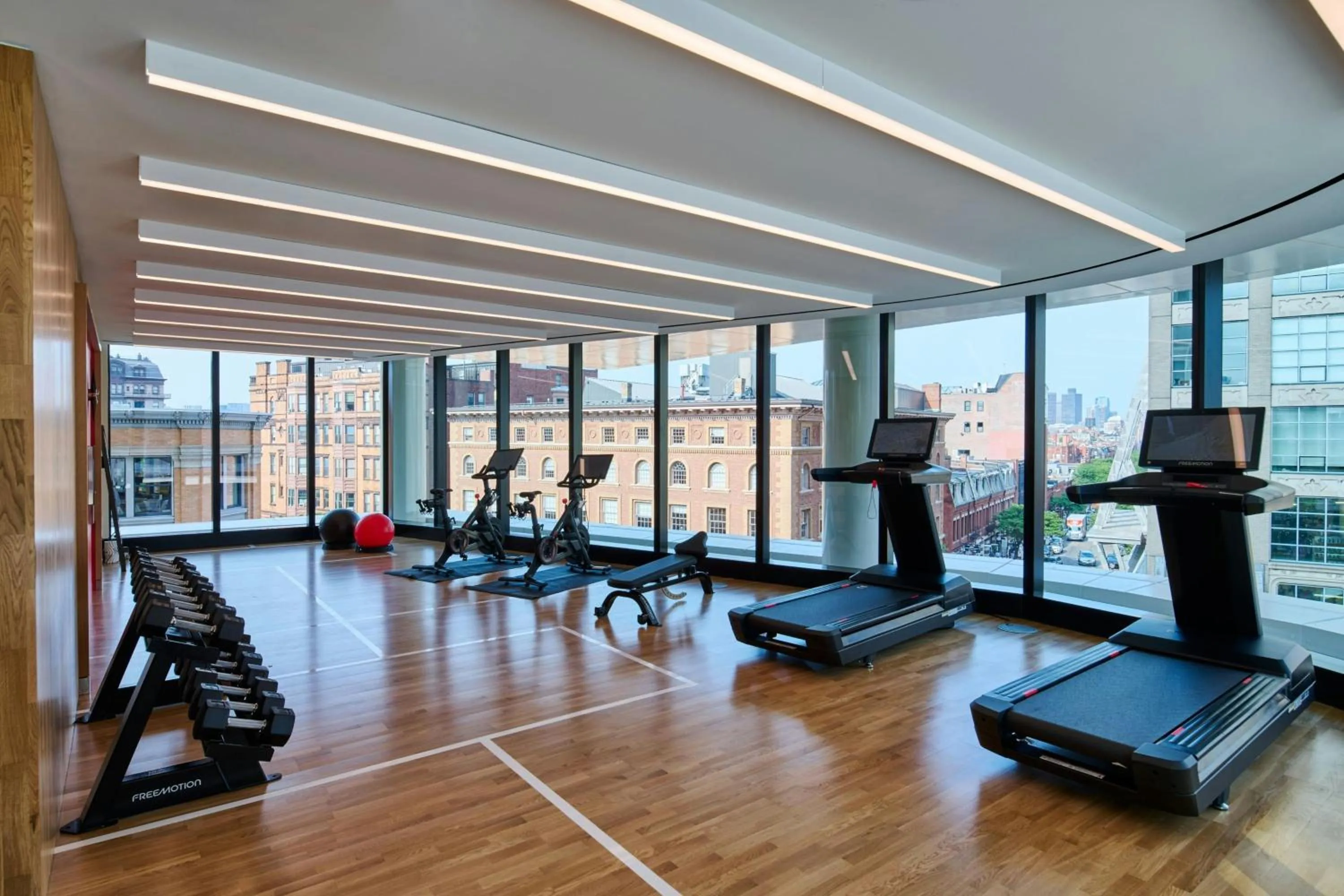 Fitness centre/facilities in citizenM Boston Back Bay