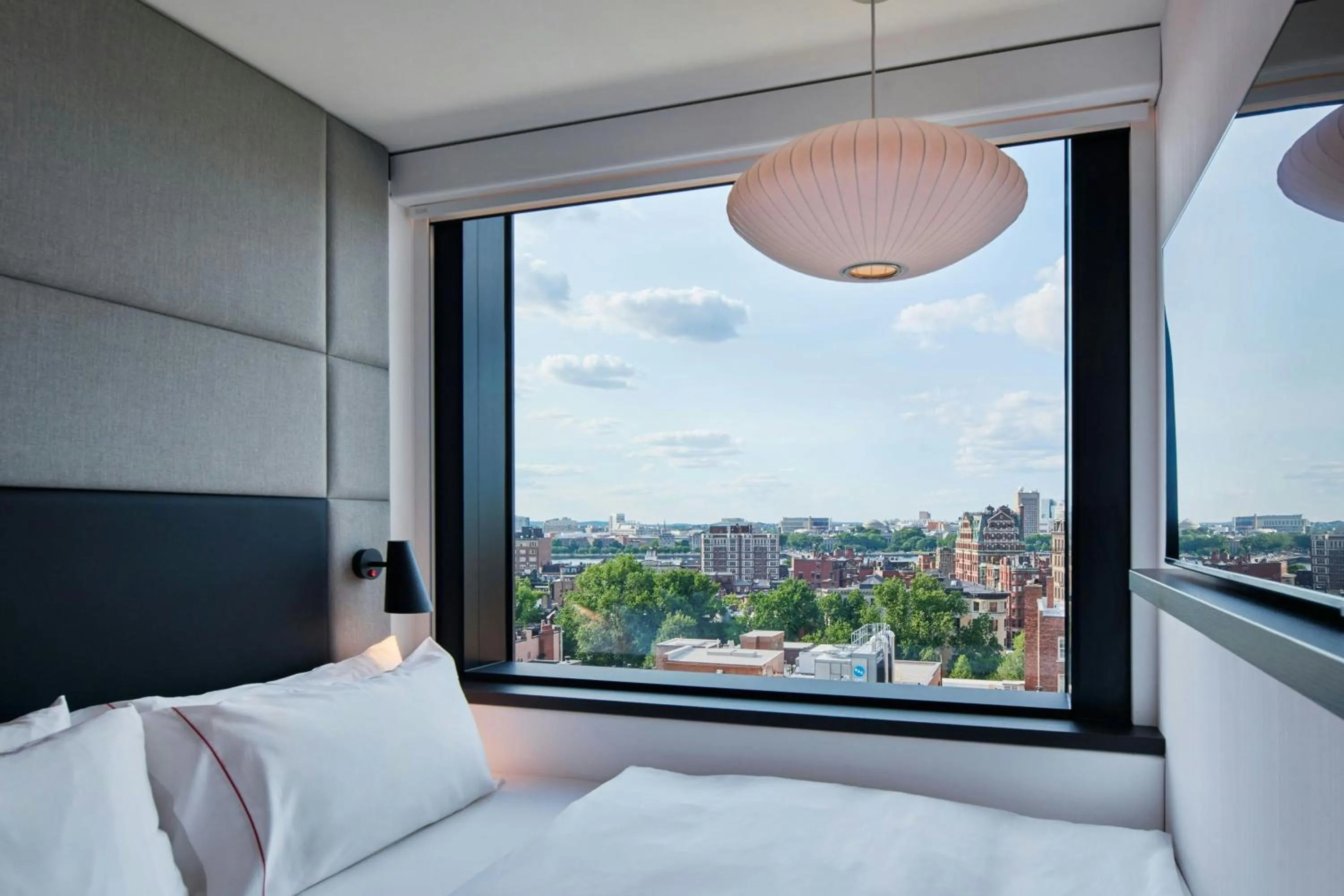 Bedroom, Bed in citizenM Boston Back Bay