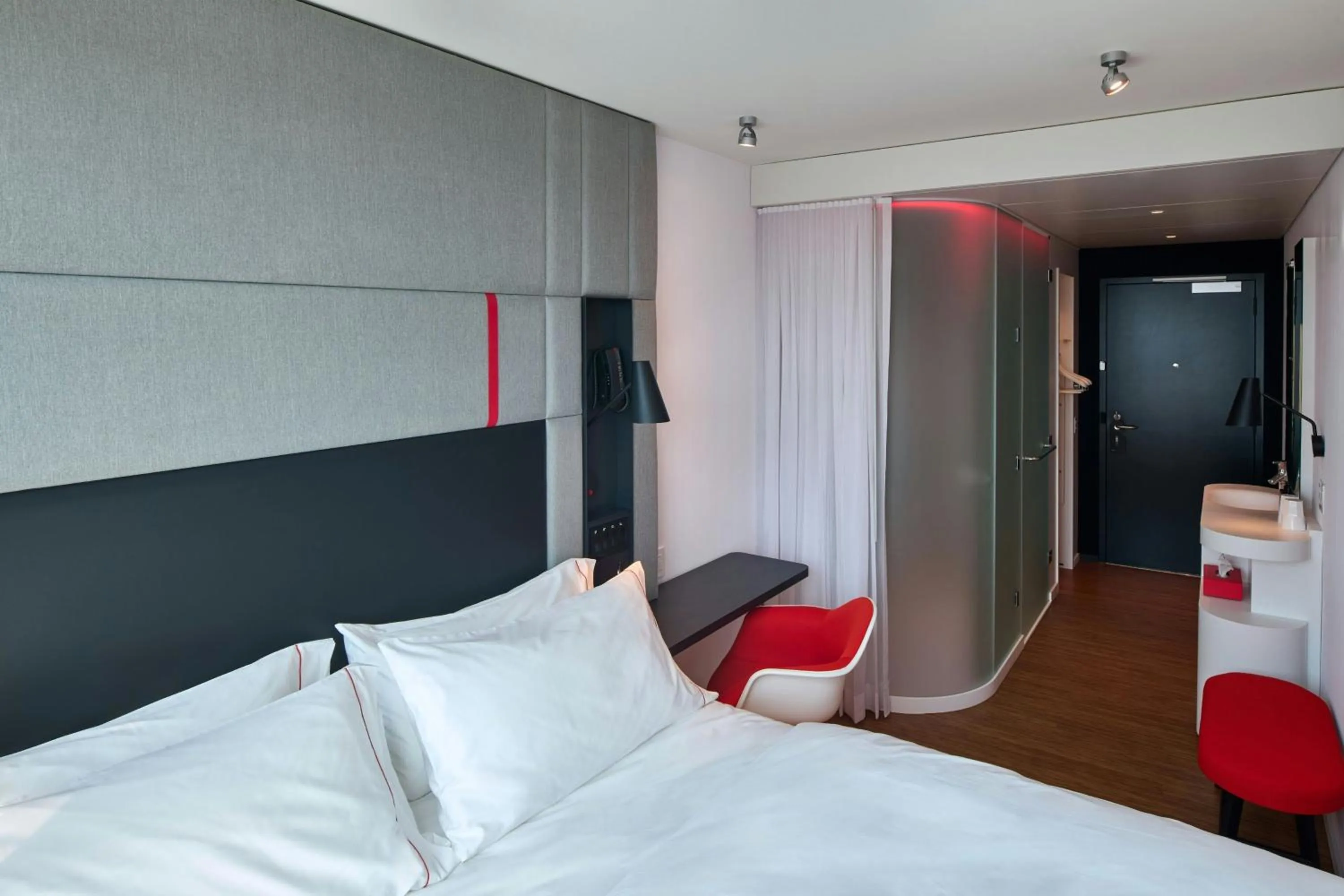 Bedroom, Bed in citizenM Boston Back Bay