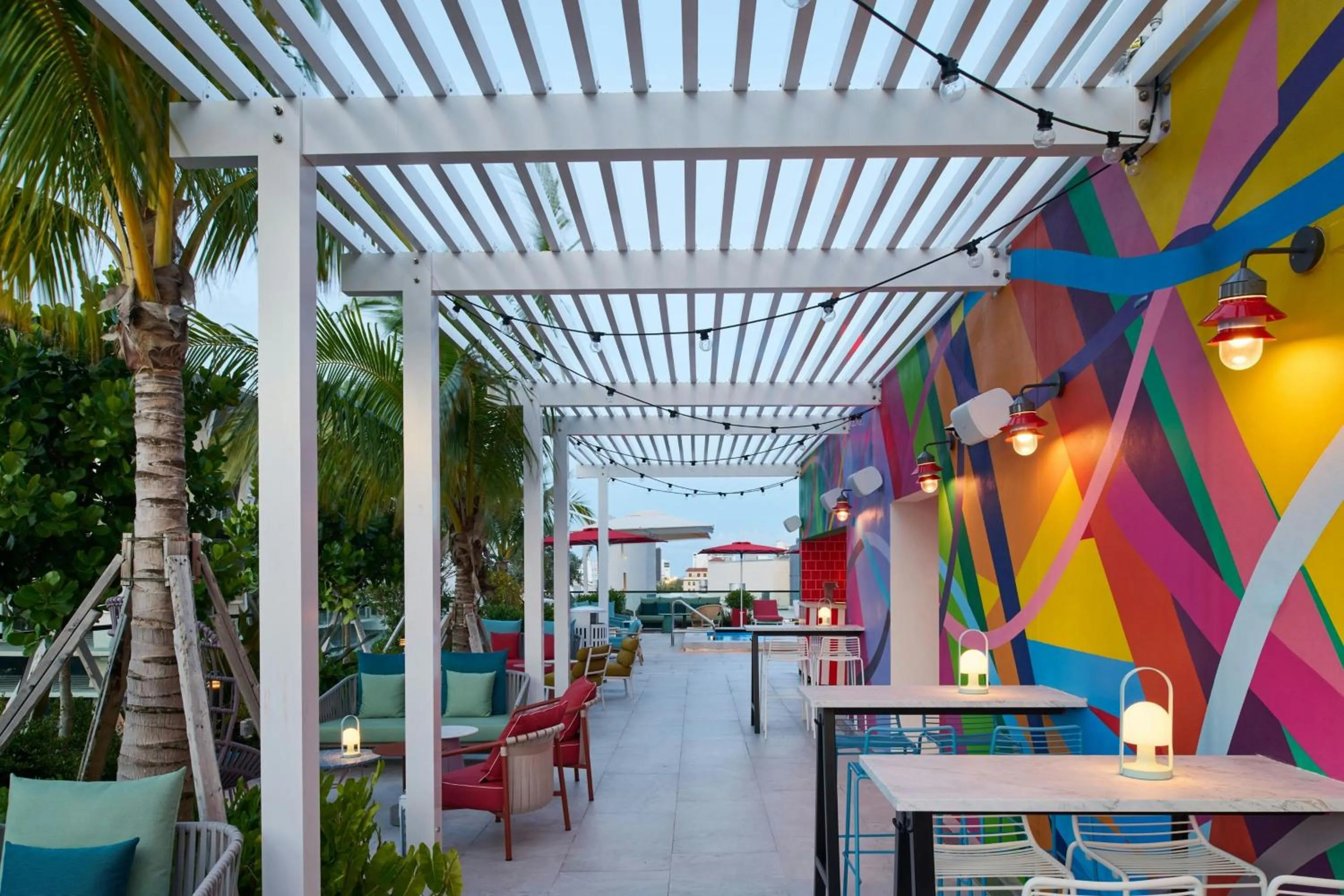 Lounge or bar in citizenM Miami South Beach