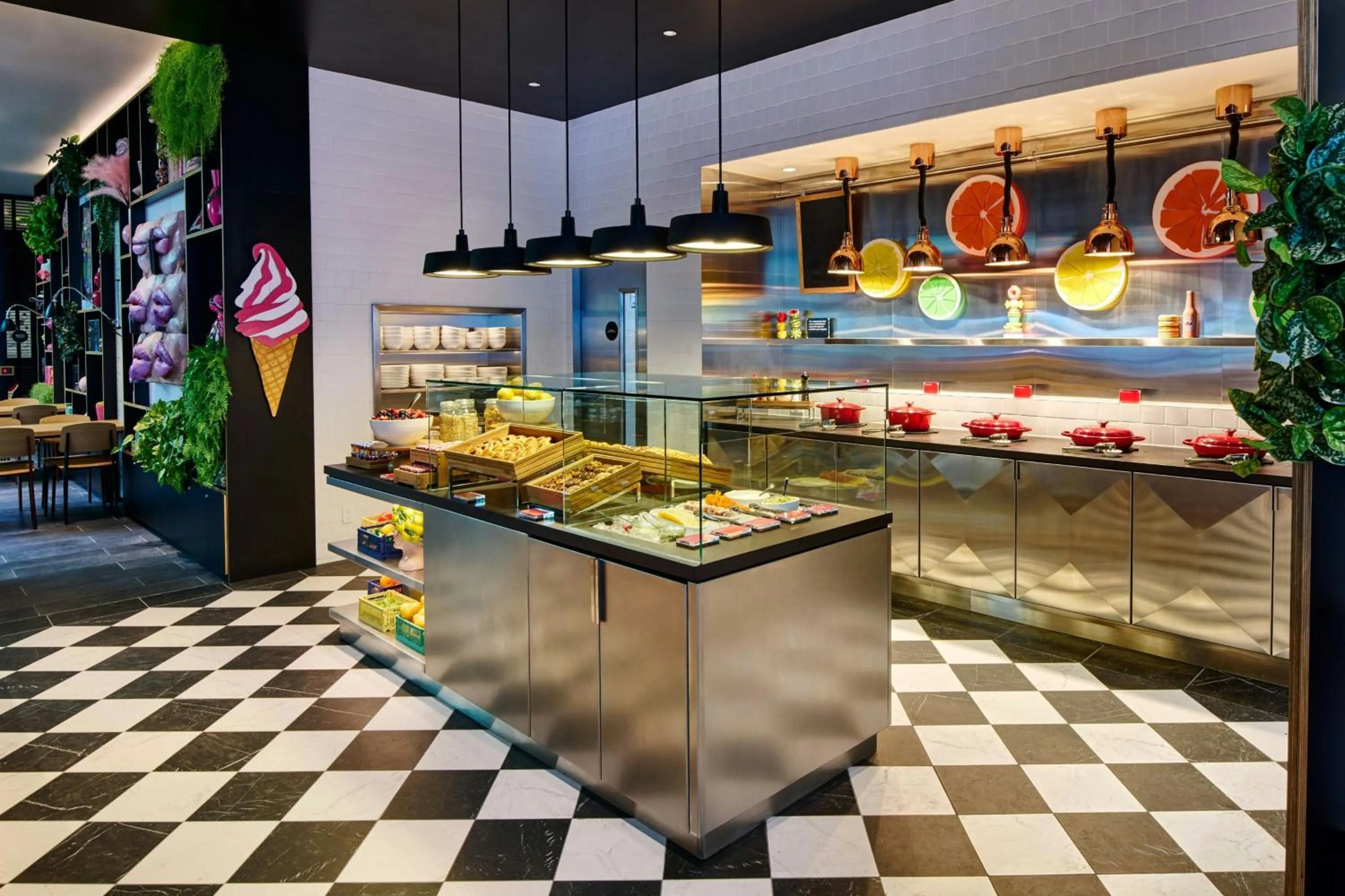 Restaurant/places to eat in citizenM Miami South Beach