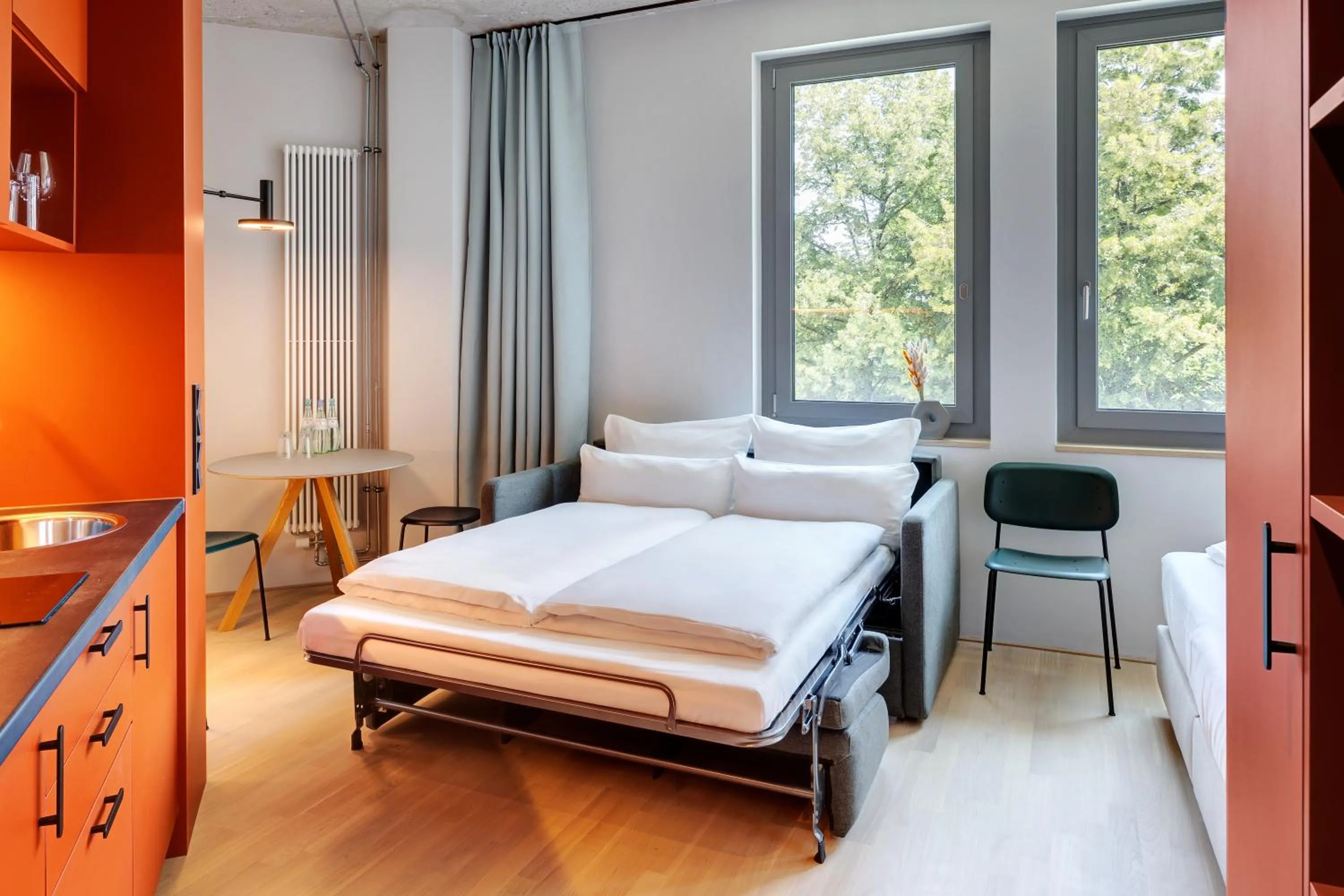 Living room, Bed in DEIN APART München