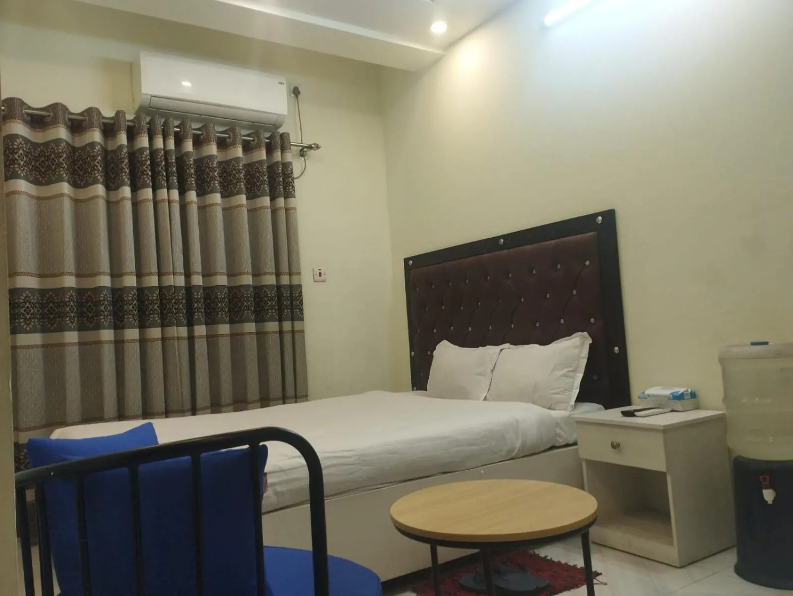 Bed in Hotel White Stone