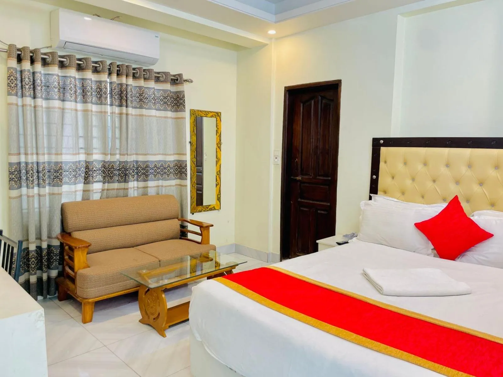 Bed in Hotel White Stone