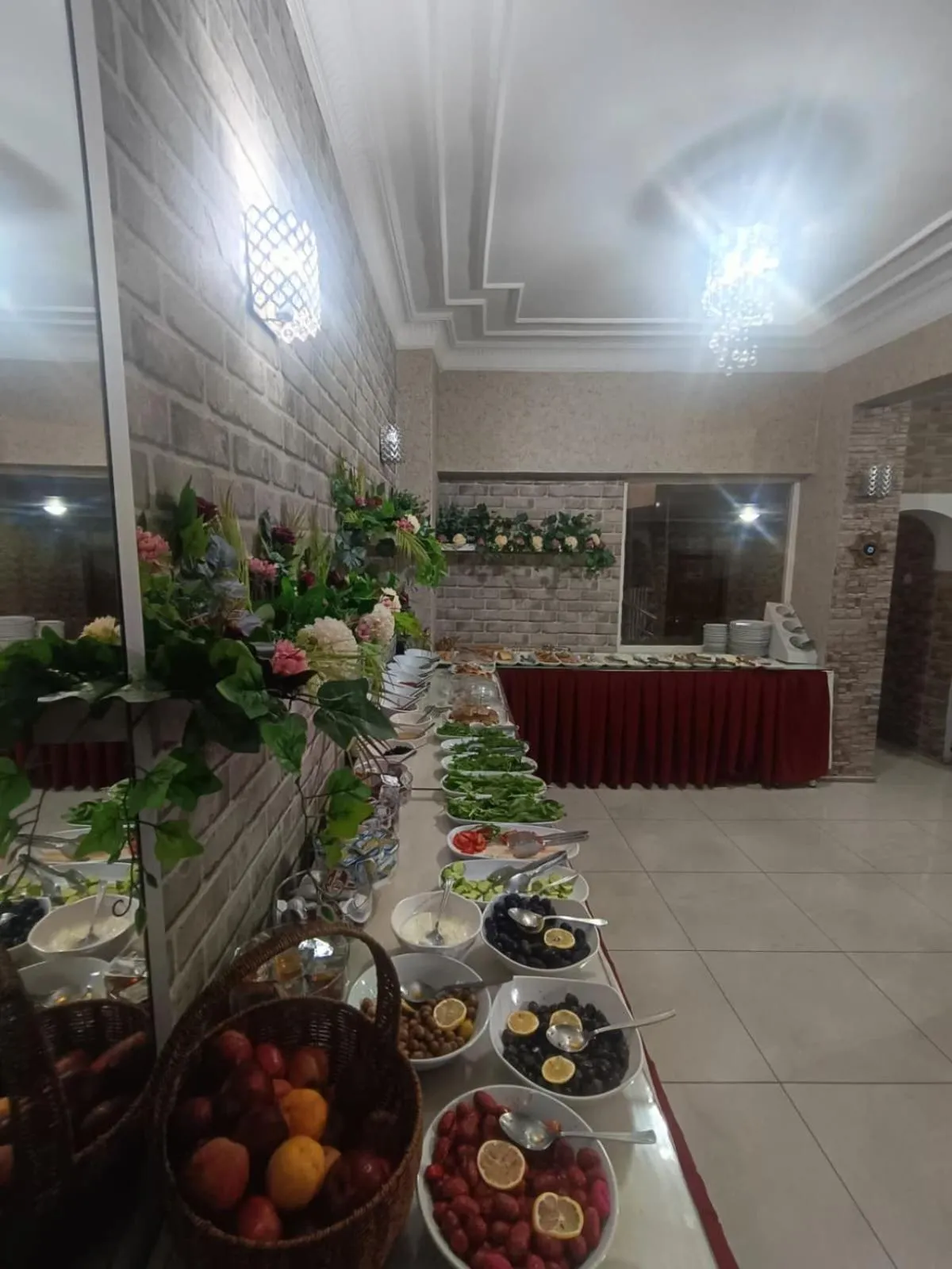 Food in HOTEL SEVEN PARK