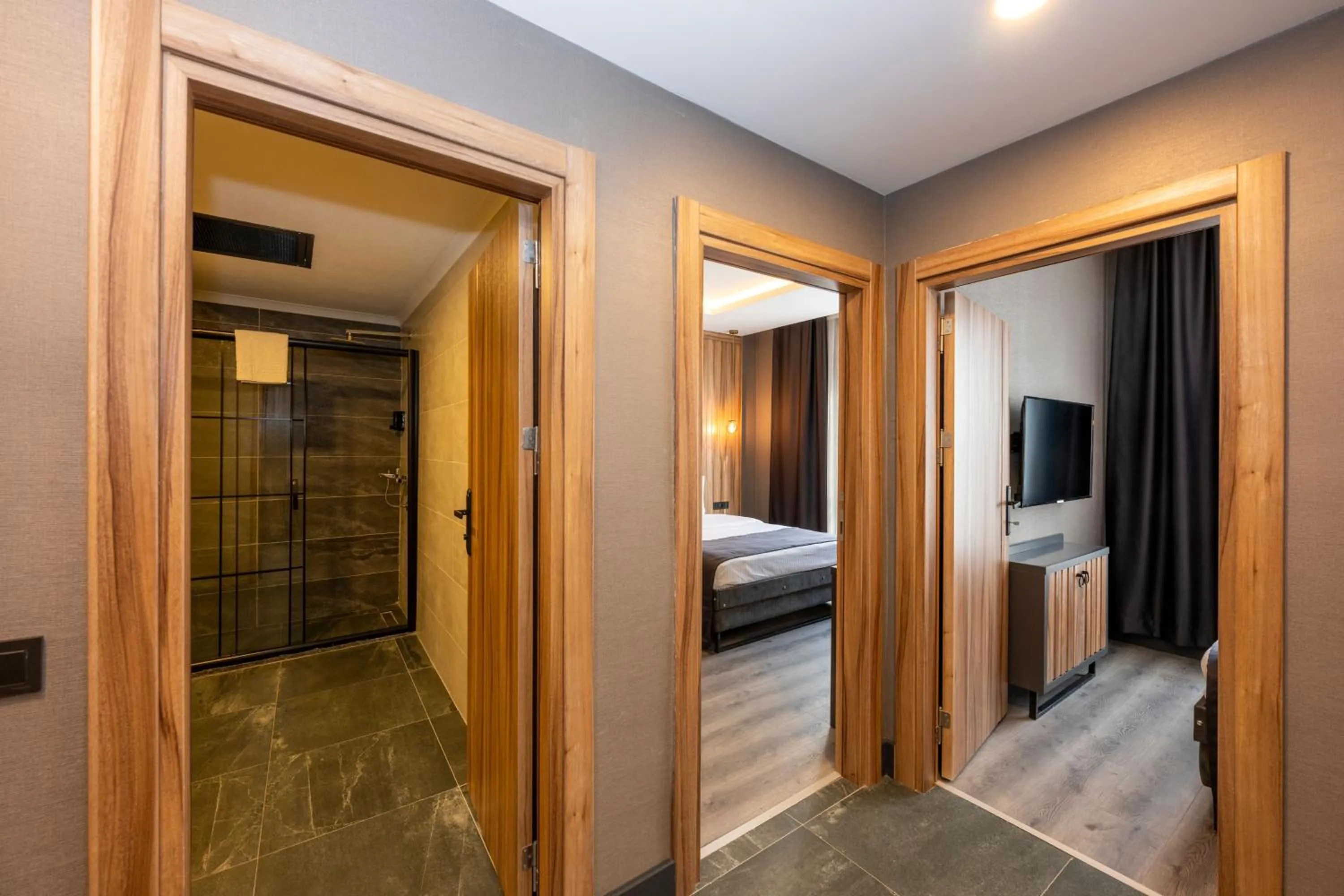 Bedroom, Bed in The Nirvanas Hotel