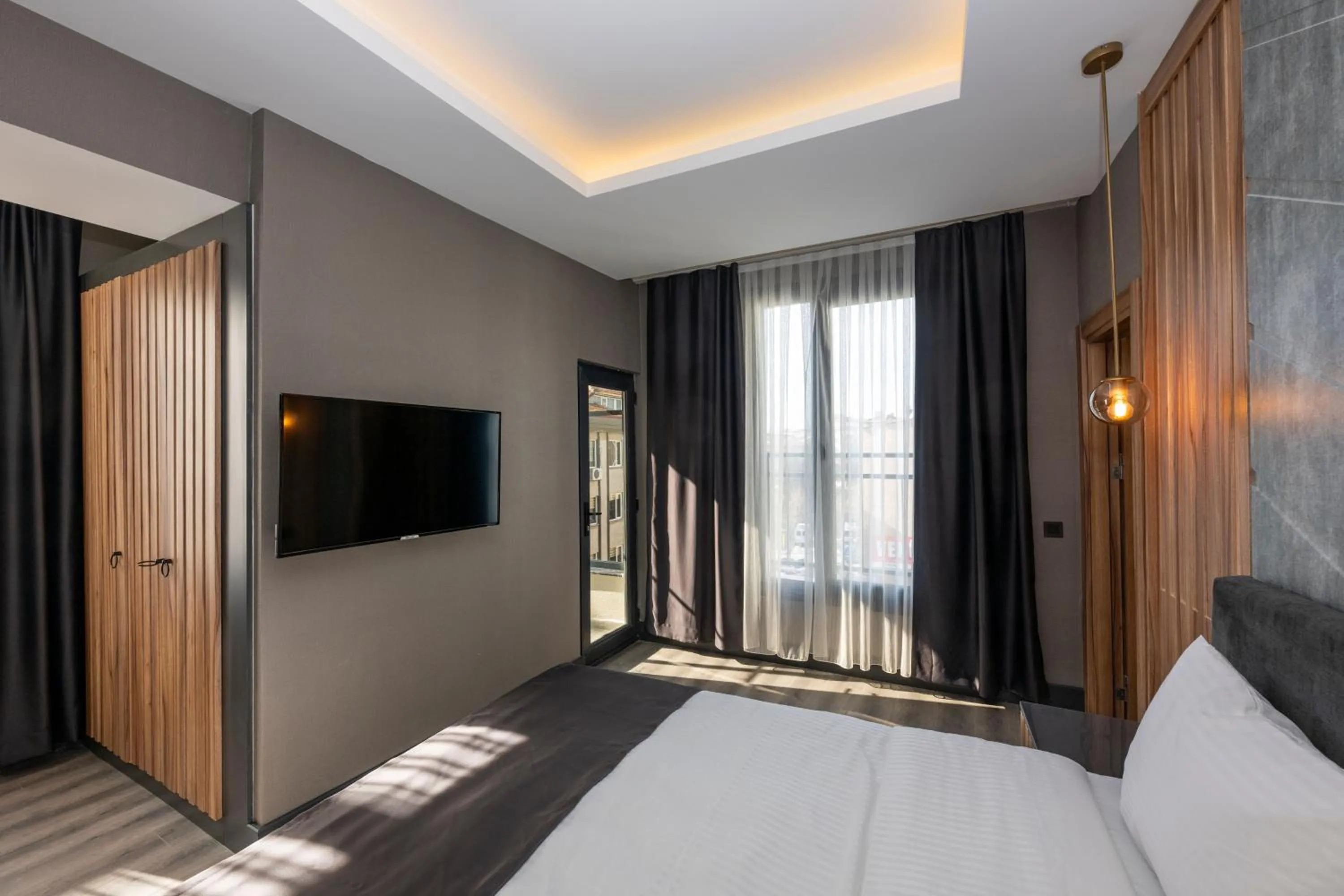 Bed in The Nirvanas Hotel