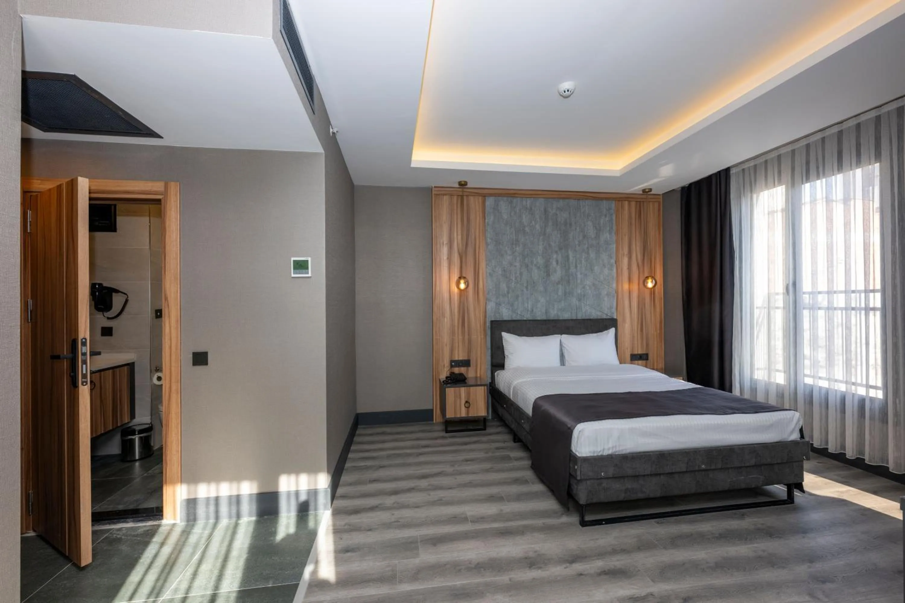 Bed in The Nirvanas Hotel