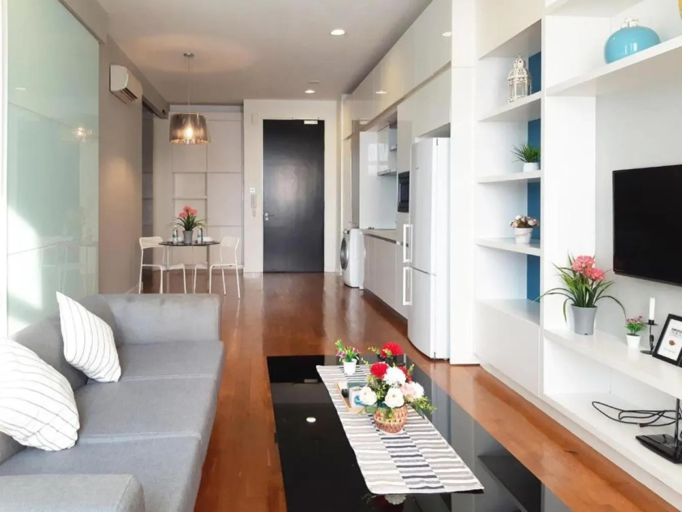 Communal lounge/ TV room in The Platinum KLCC by Comfort Suites