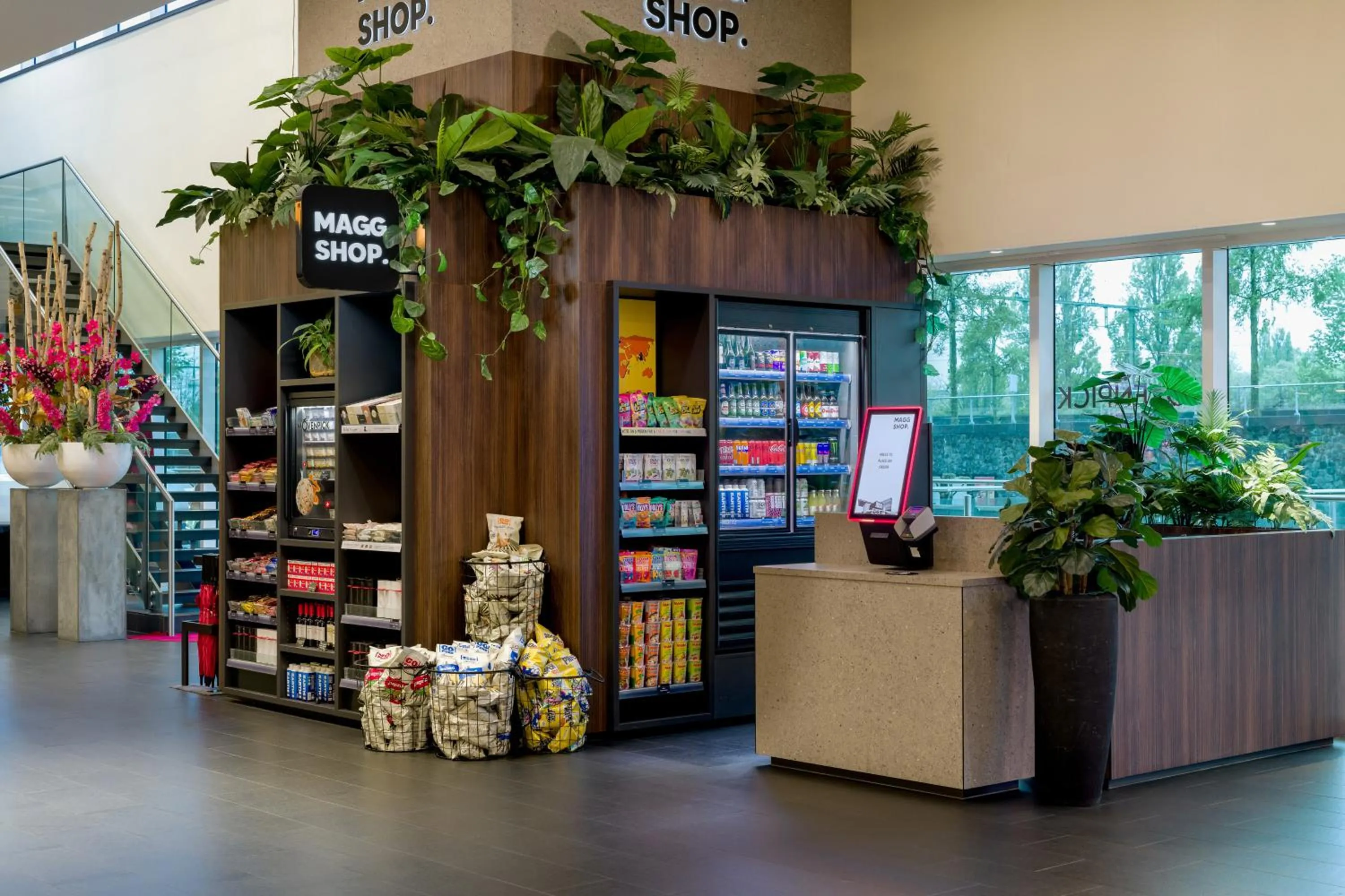 On-site shops in Mövenpick Hotel Amsterdam City Centre