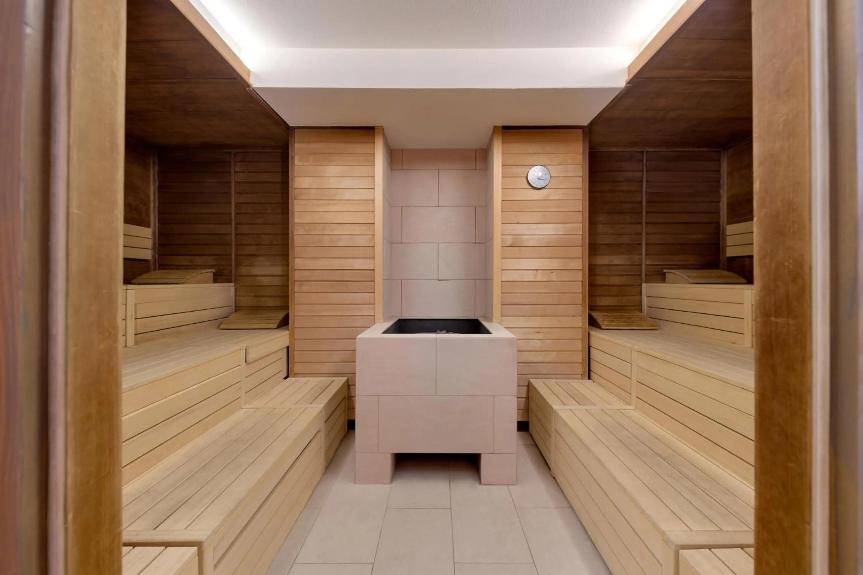 Spa and wellness centre/facilities in Mövenpick Hotel Amsterdam City Centre