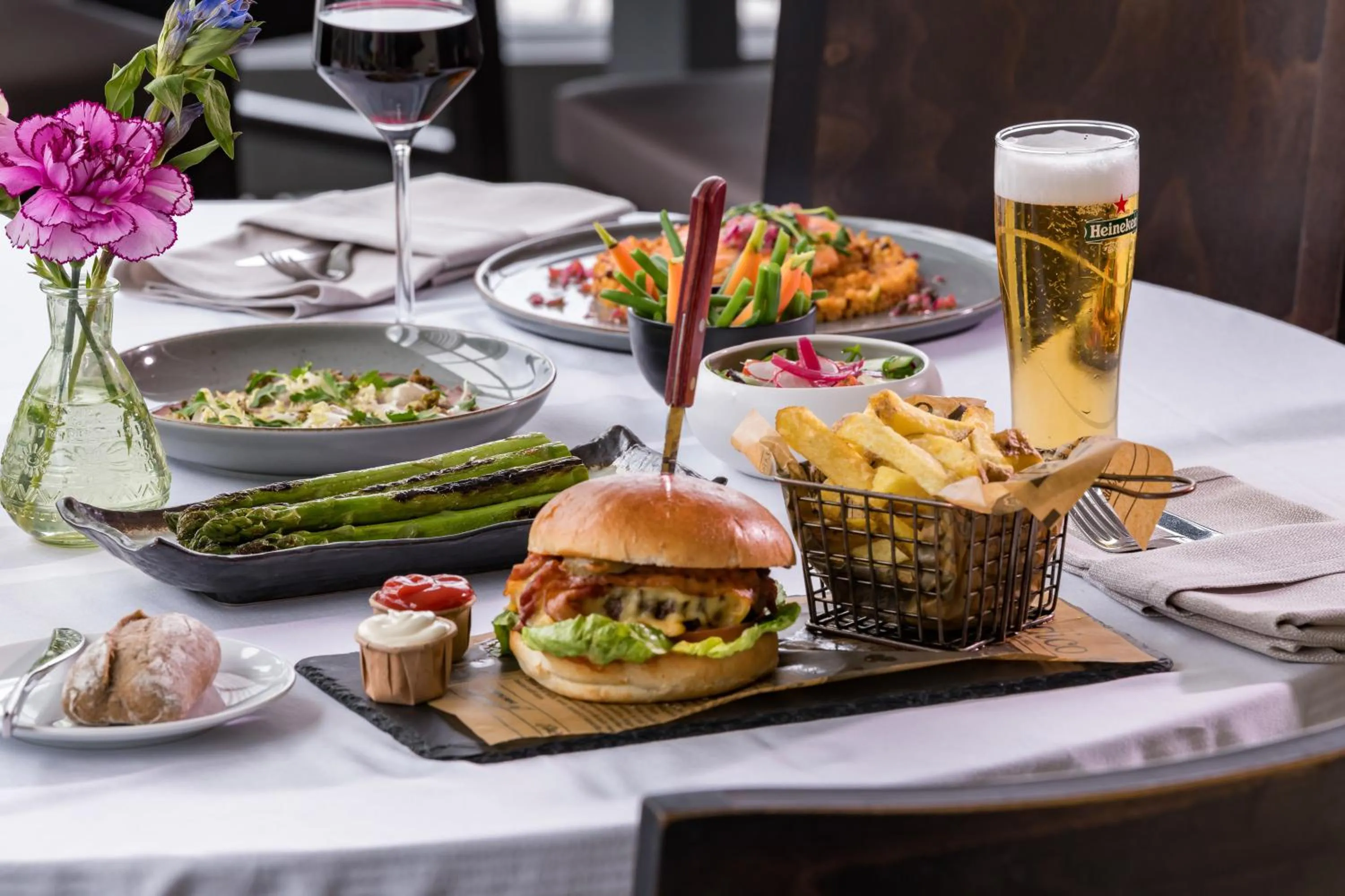 Restaurant/places to eat in Mövenpick Hotel Amsterdam City Centre