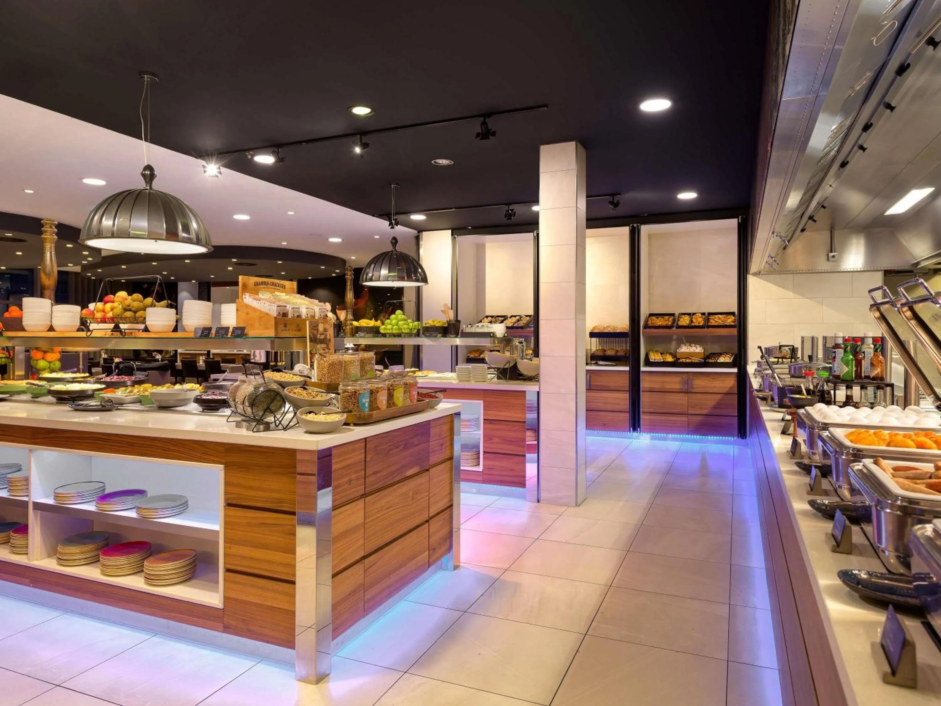 Breakfast in Mövenpick Hotel Amsterdam City Centre