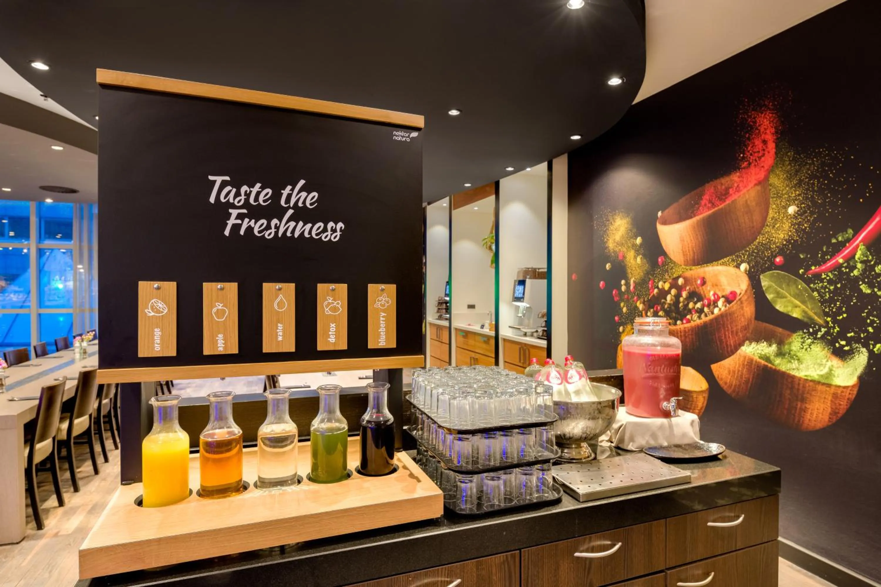 Breakfast in Mövenpick Hotel Amsterdam City Centre