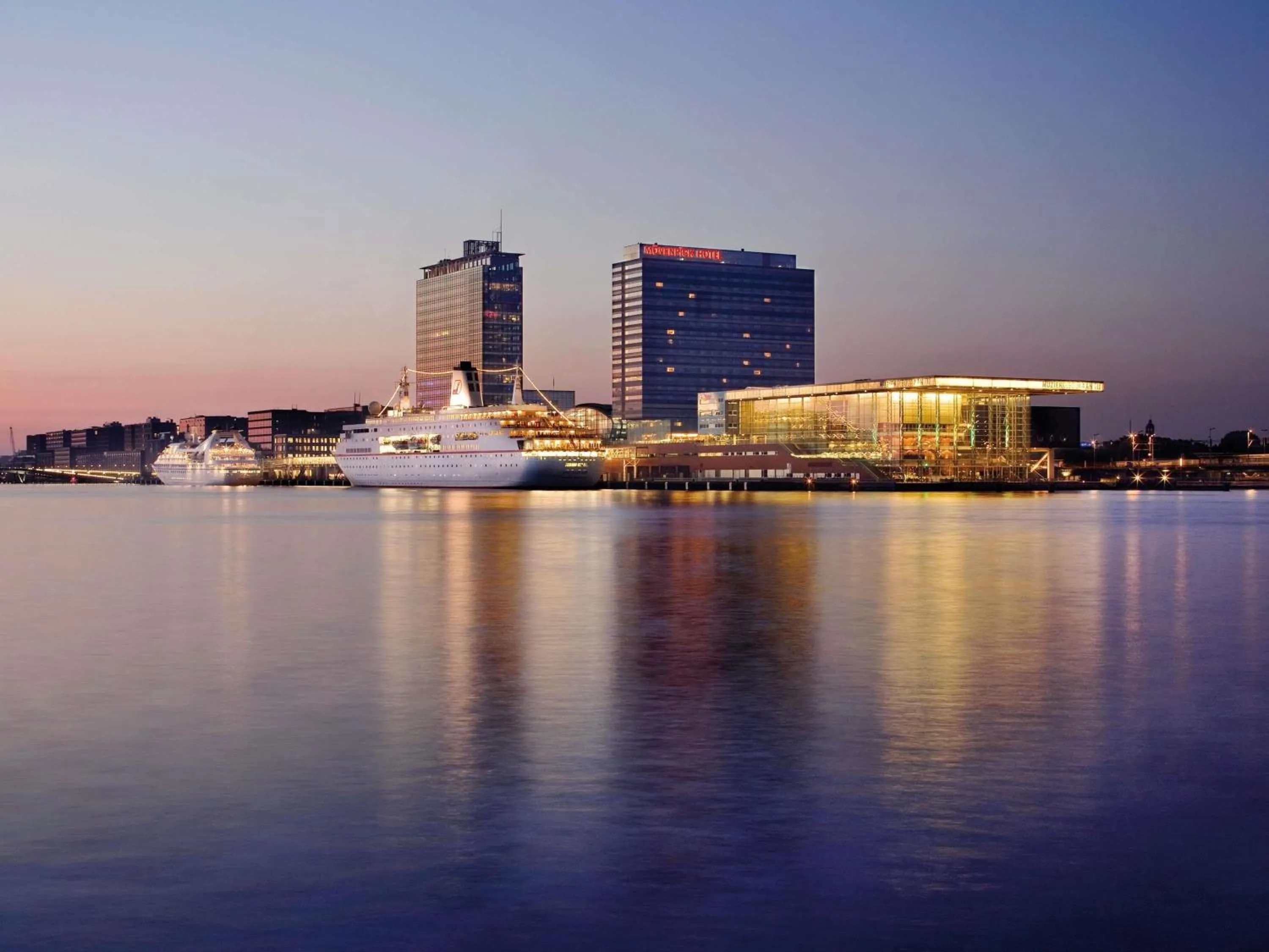 Property building in Mövenpick Hotel Amsterdam City Centre