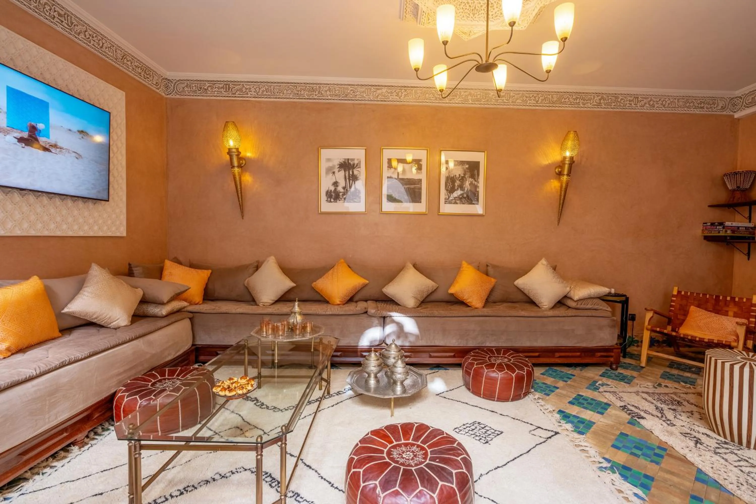 TV and multimedia in Riad Amalia