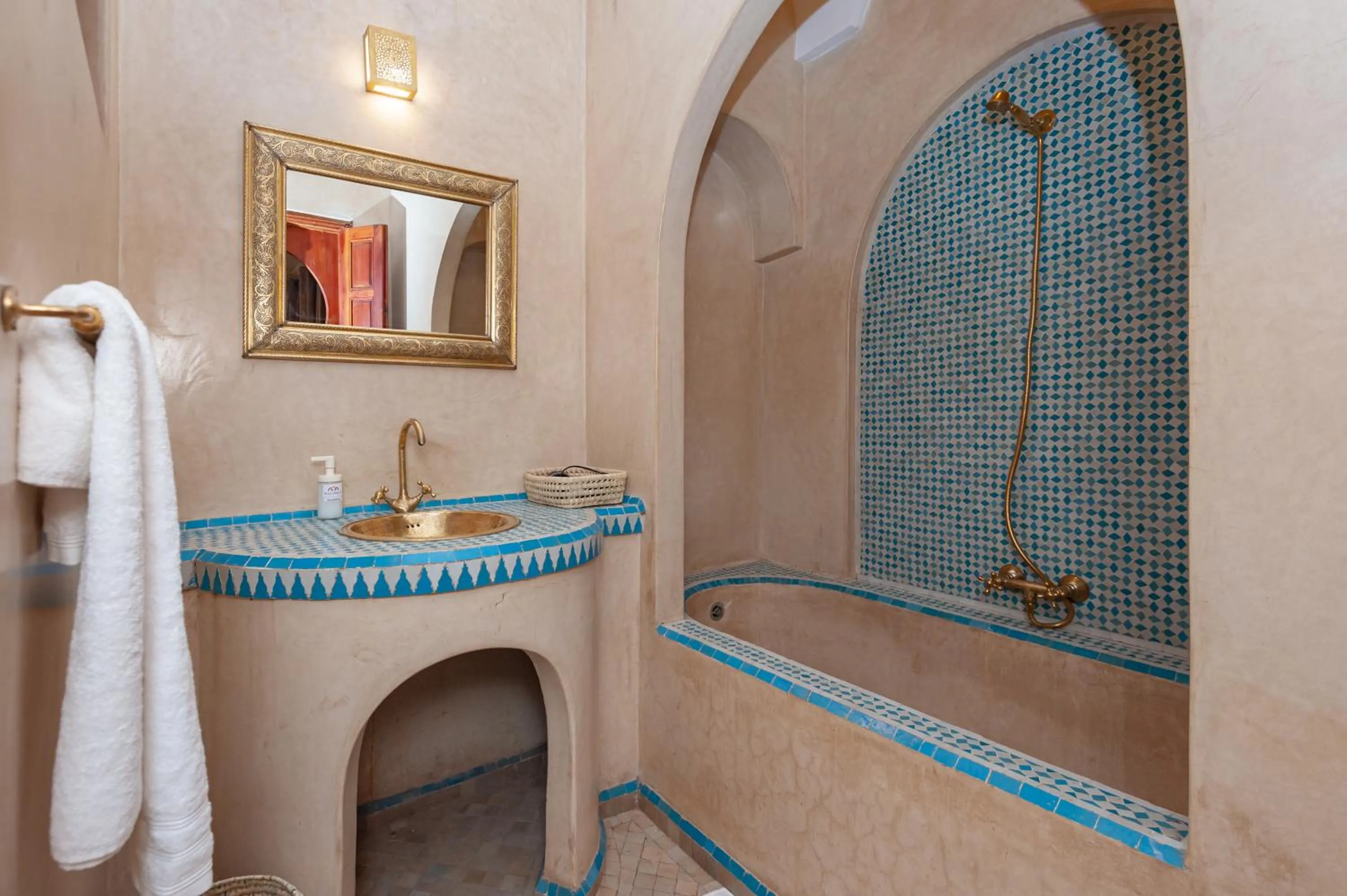 Bathroom in Riad Amalia