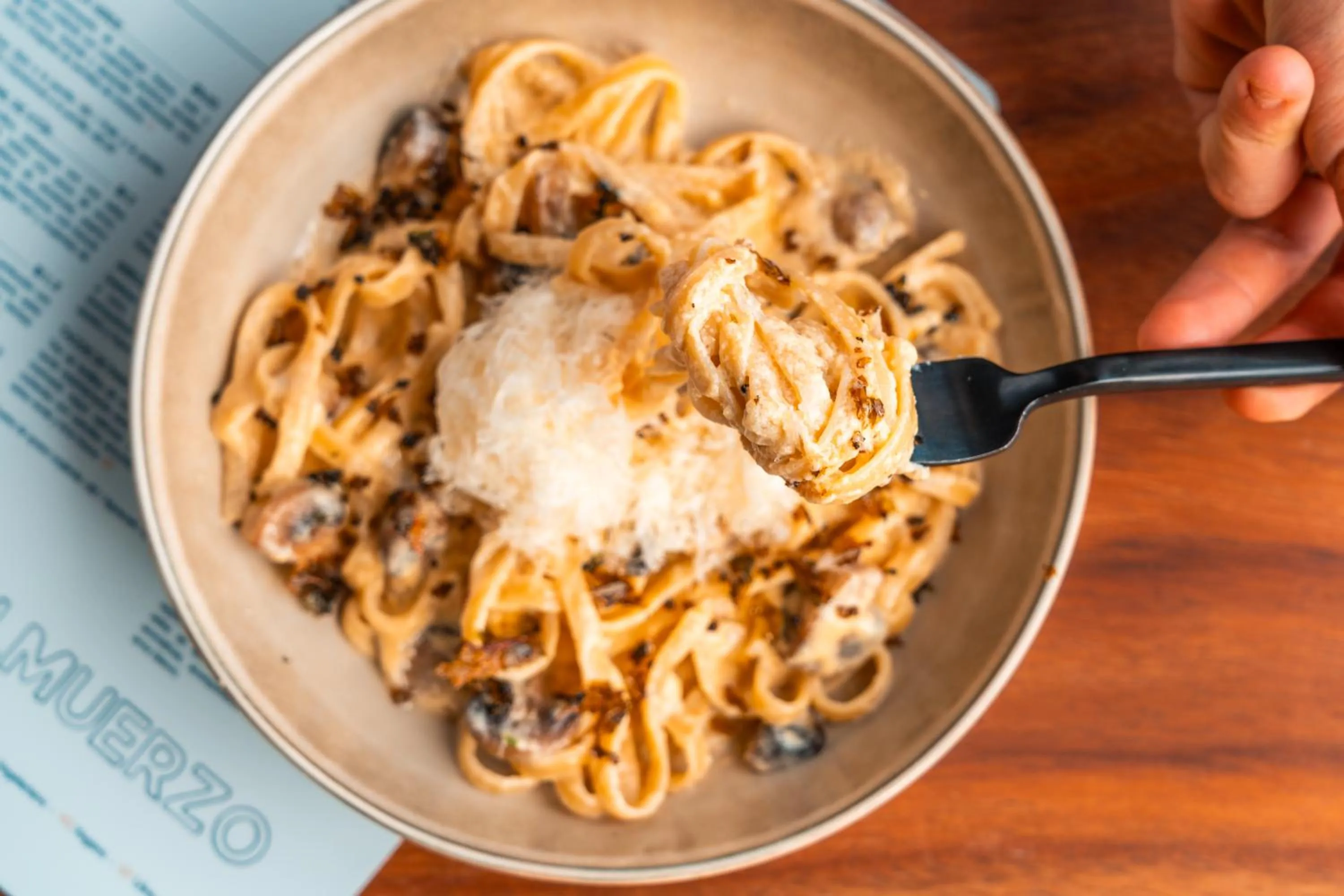 Restaurant/places to eat in Bambuda Santa Catalina