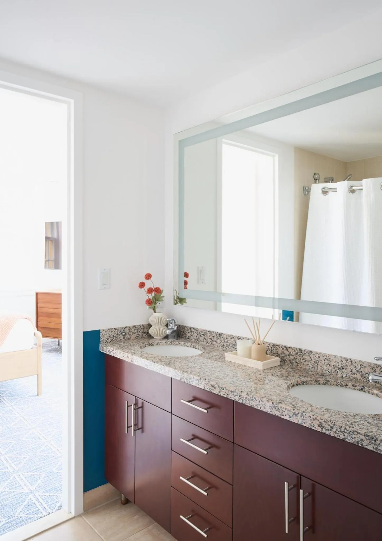 Bathroom in Rusk House Serviced Apartments