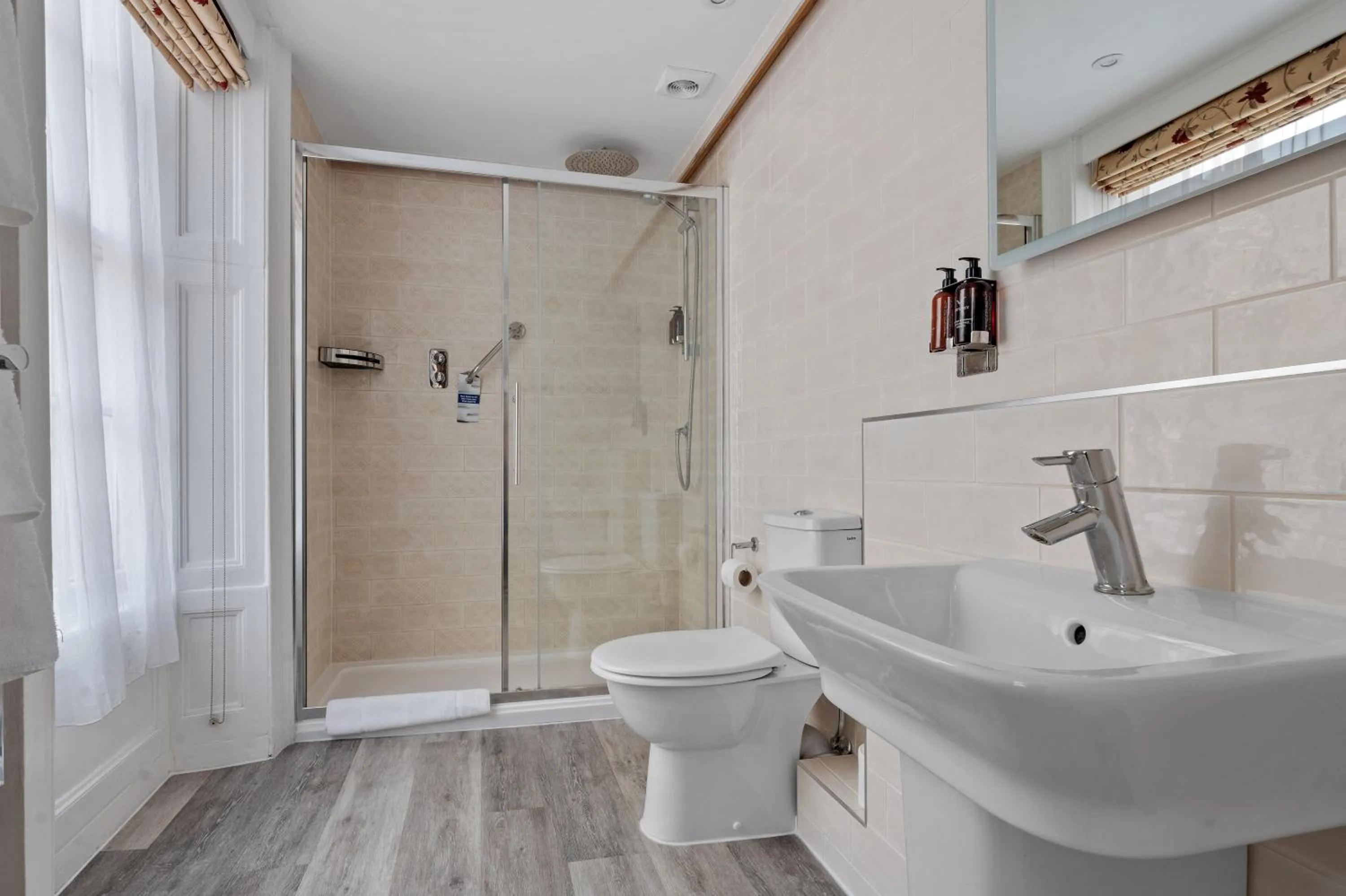 Bathroom in Best Western Wessex Royale Hotel Dorchester