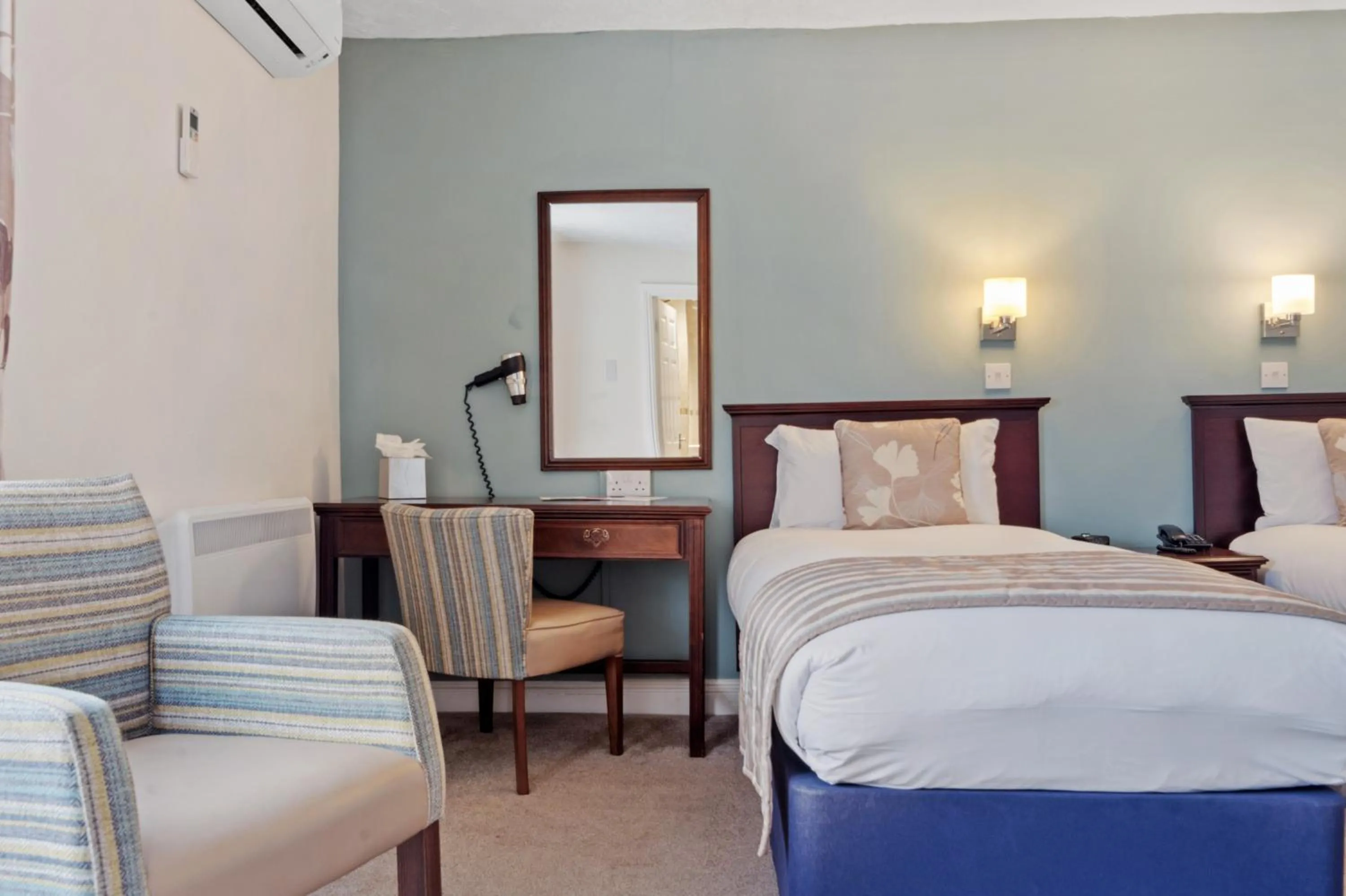 Bedroom, Bed in Best Western Wessex Royale Hotel Dorchester