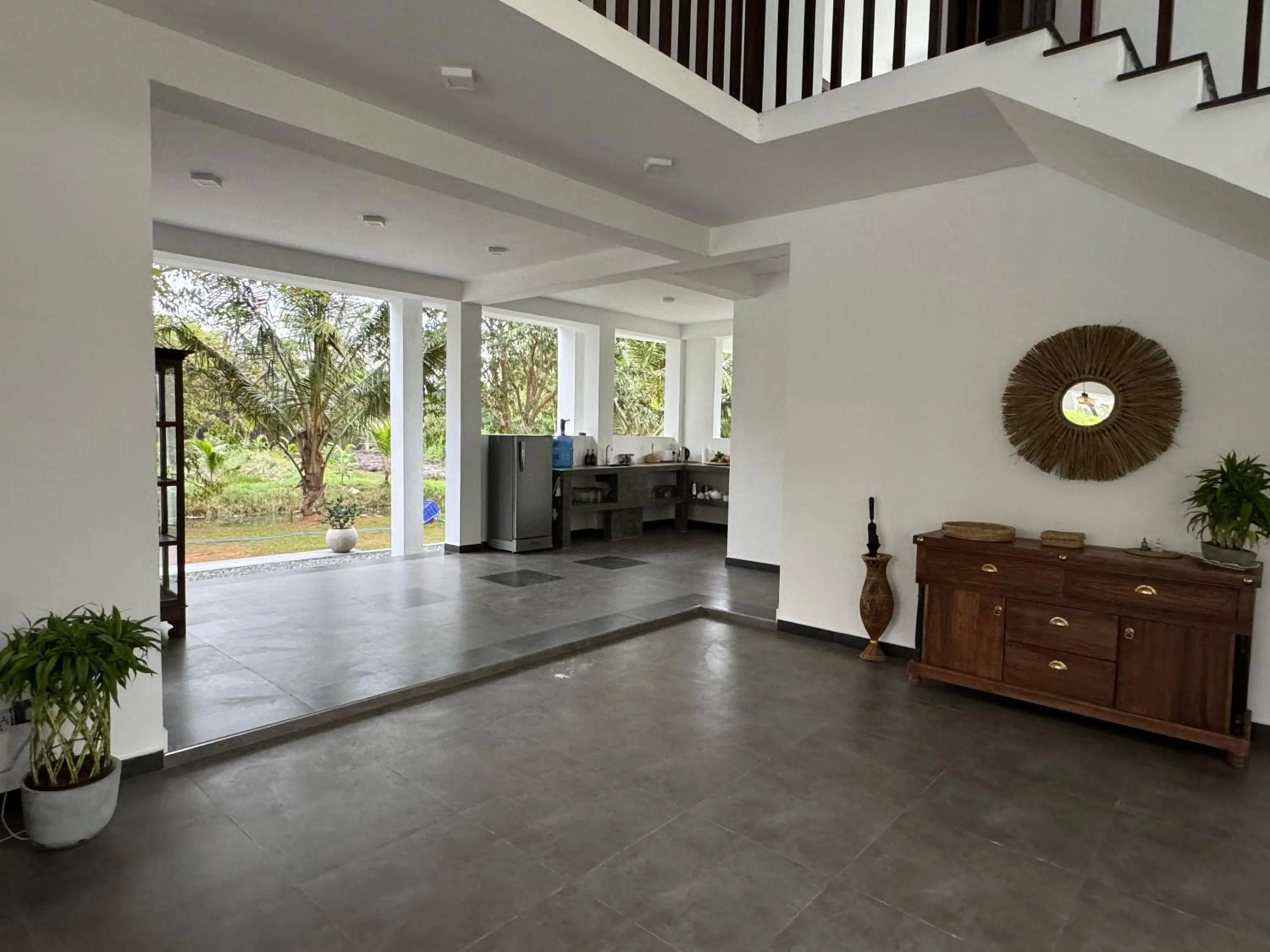 Kitchen or kitchenette in Shades Hotel & Villa