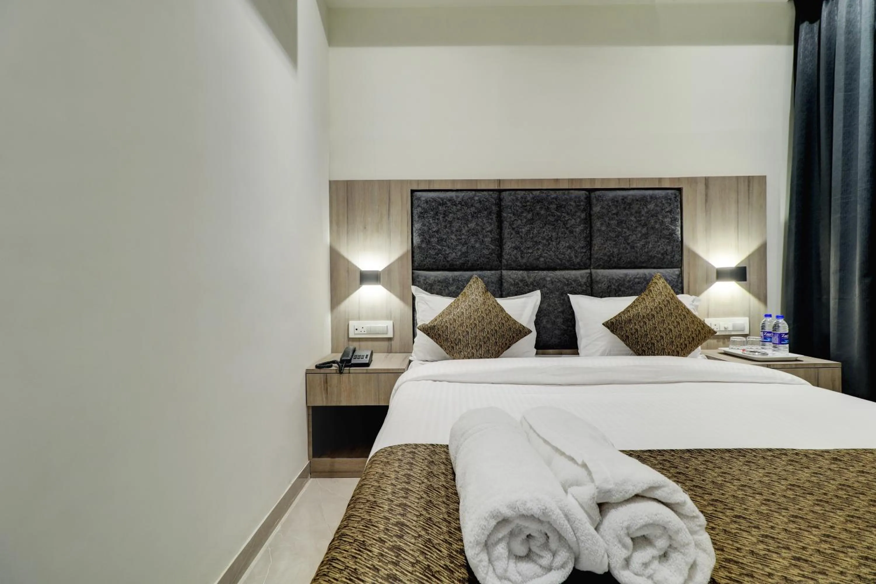 Bedroom, Bed in Hotel Sion Fort