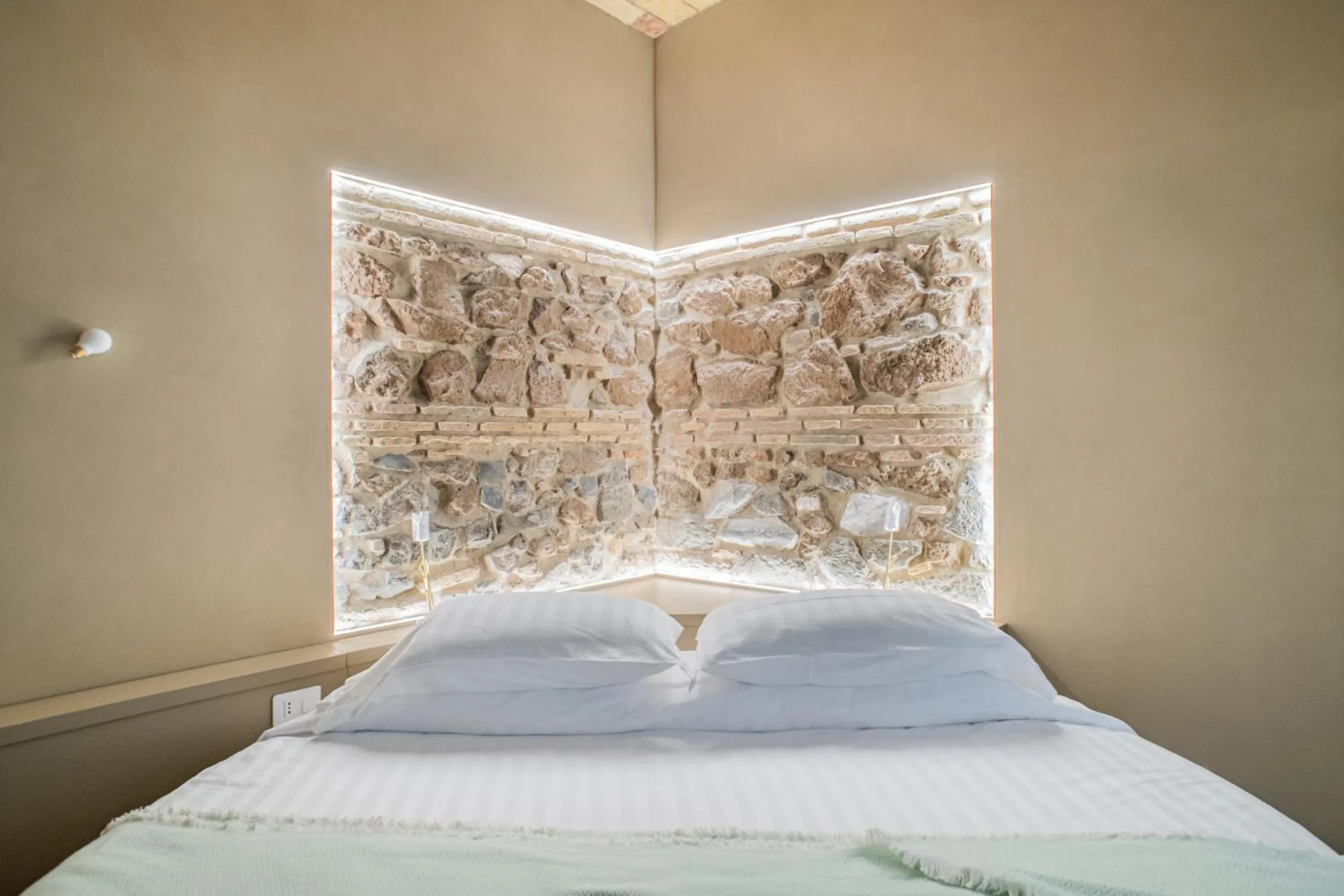 Bed in 163 BOUTIQUE HOTEL