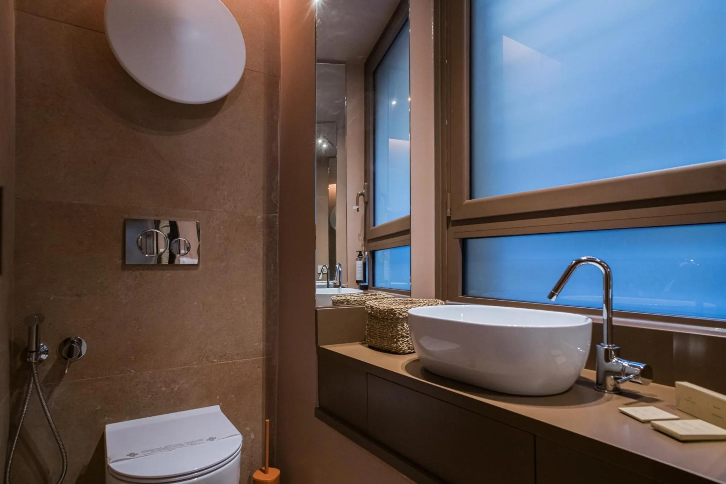 Toilet in 163 BOUTIQUE HOTEL