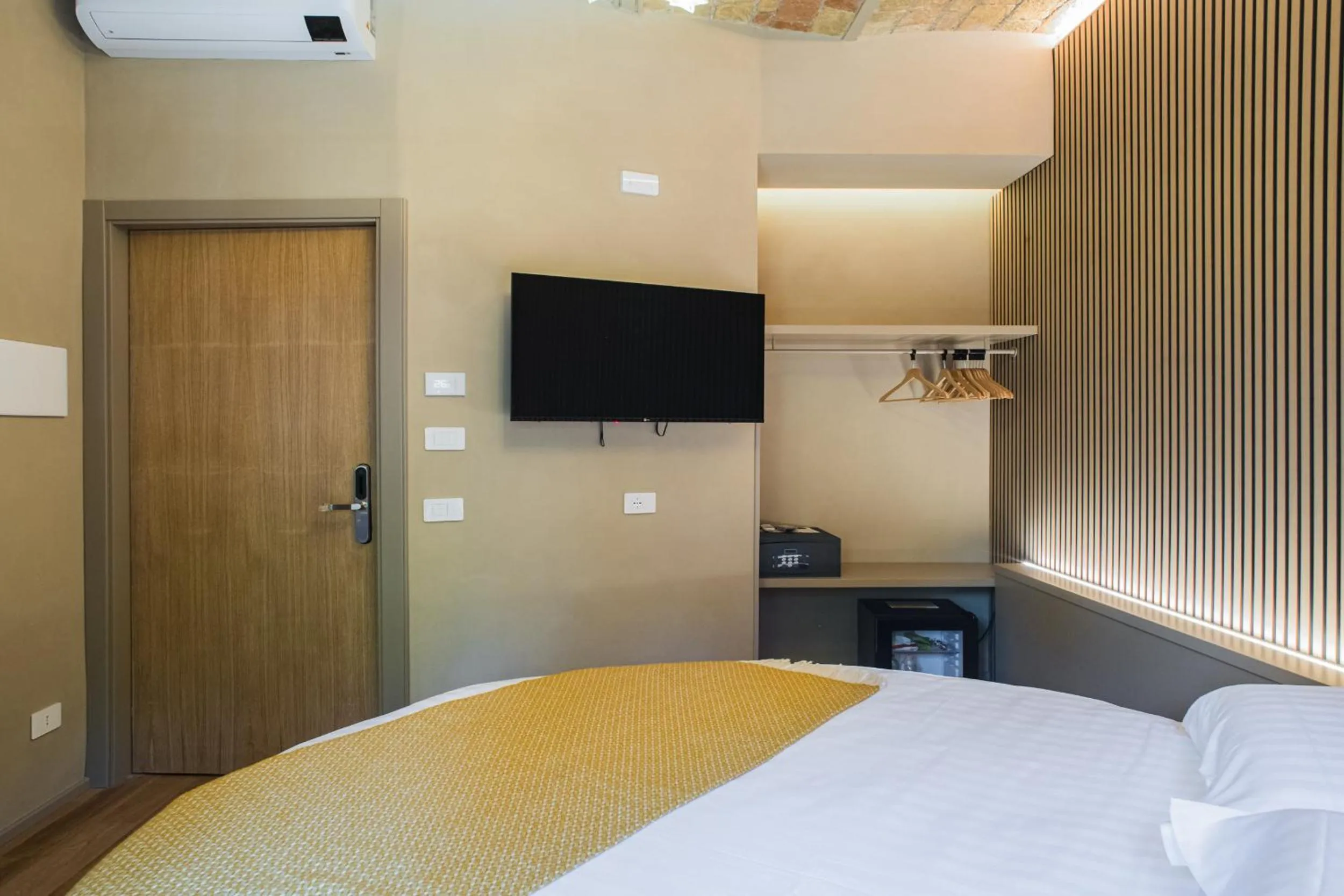 Bed in 163 BOUTIQUE HOTEL