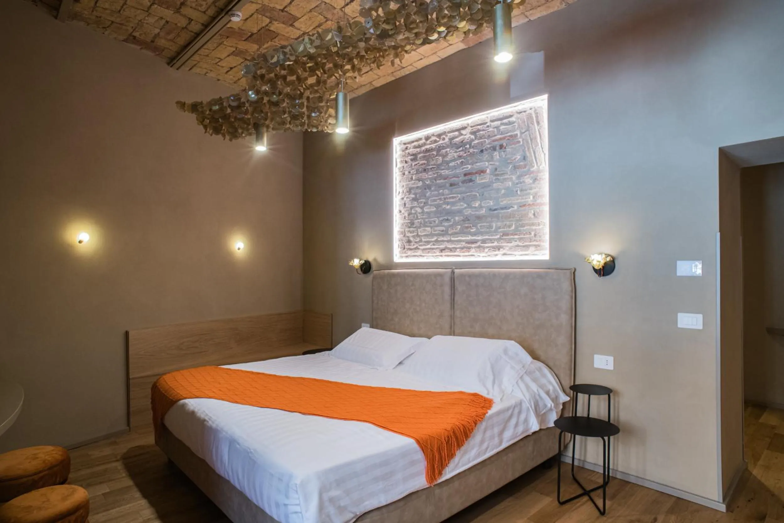 Bed in 163 BOUTIQUE HOTEL