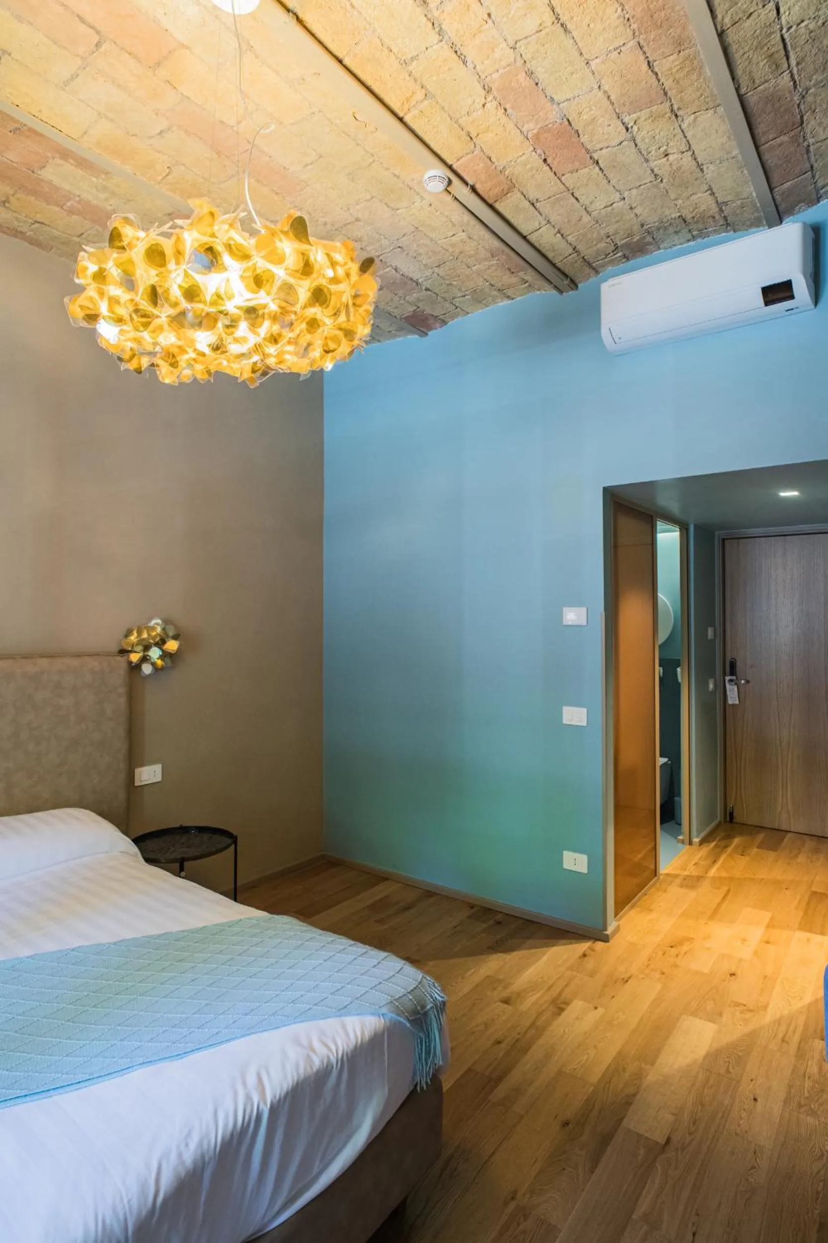 Photo of the whole room, Bed in 163 BOUTIQUE HOTEL