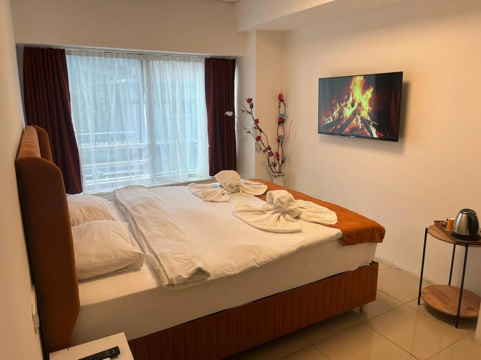 Photo of the whole room in Kadıköy Bull Hotel