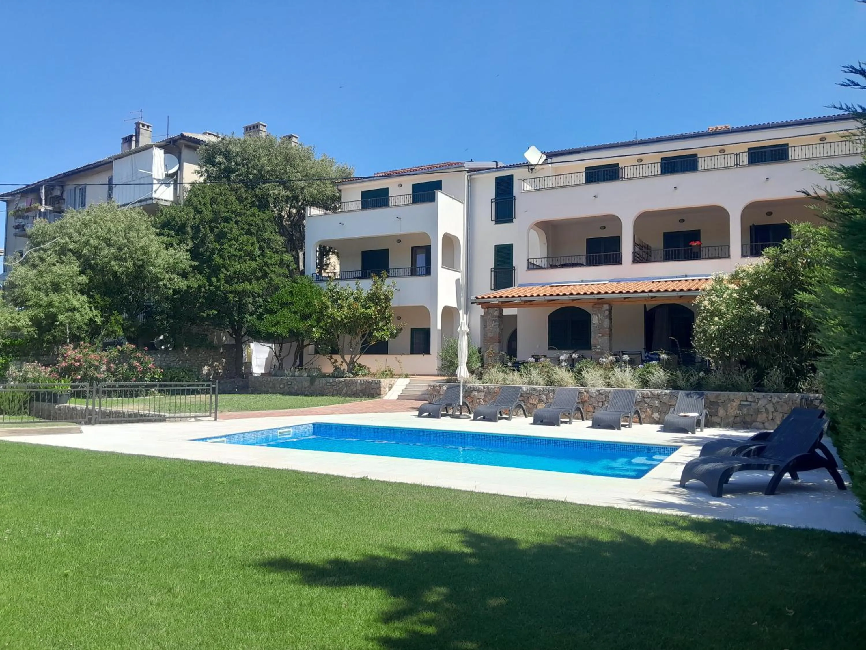 Property building in Guesthouse Ruža - apartments