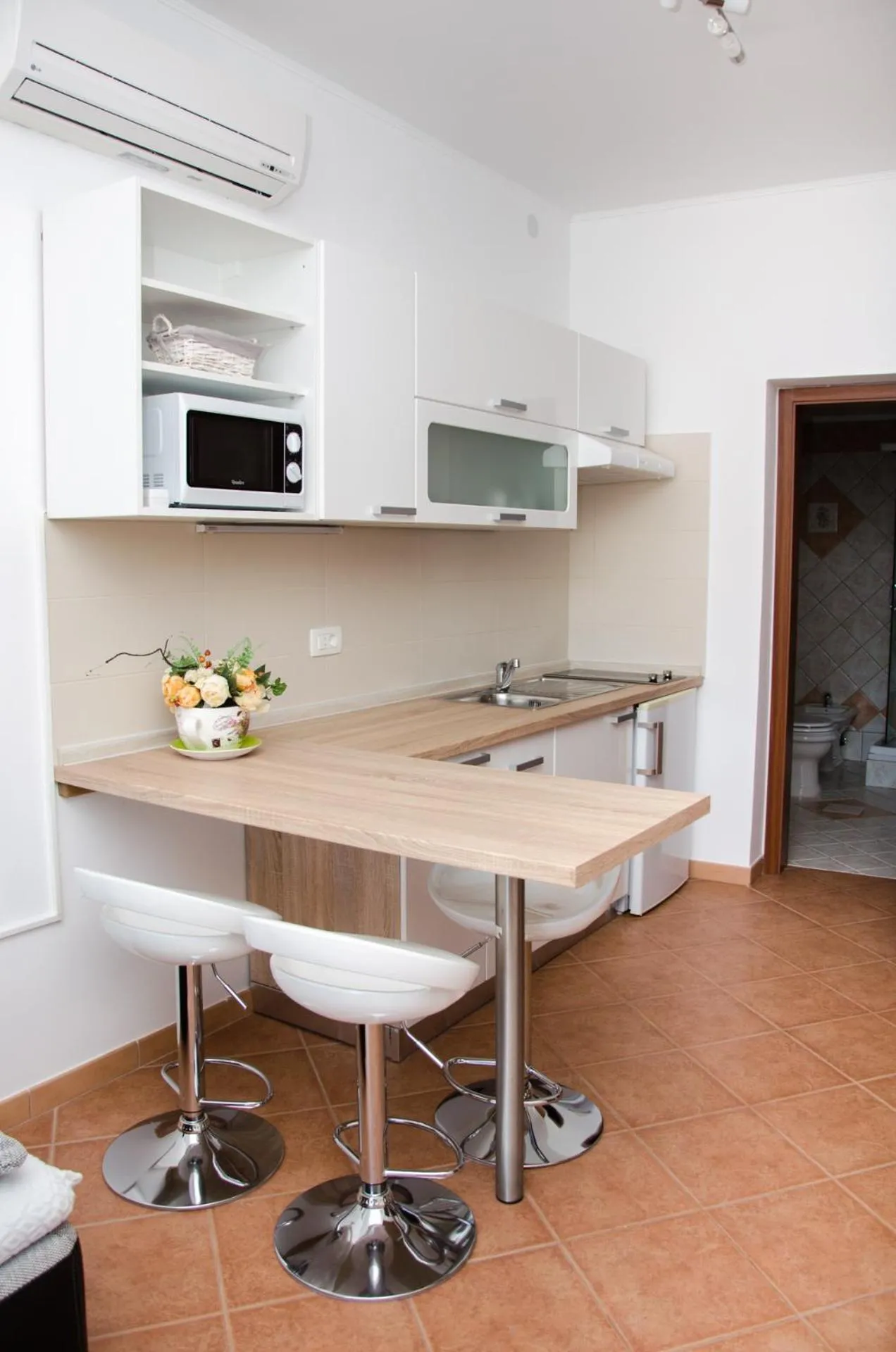Kitchen or kitchenette in Guesthouse Ruža - apartments