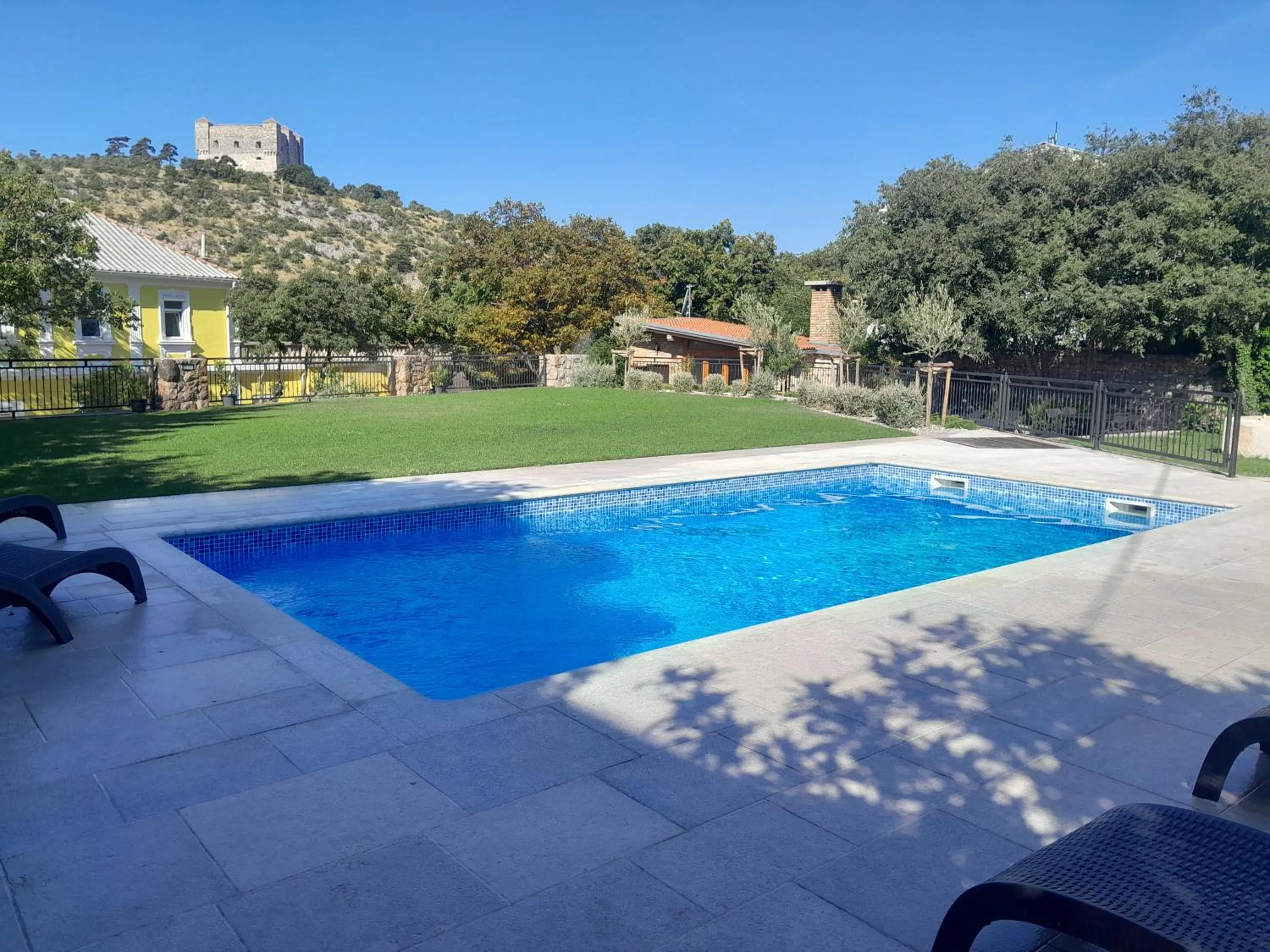 Swimming pool in Guesthouse Ruža - apartments