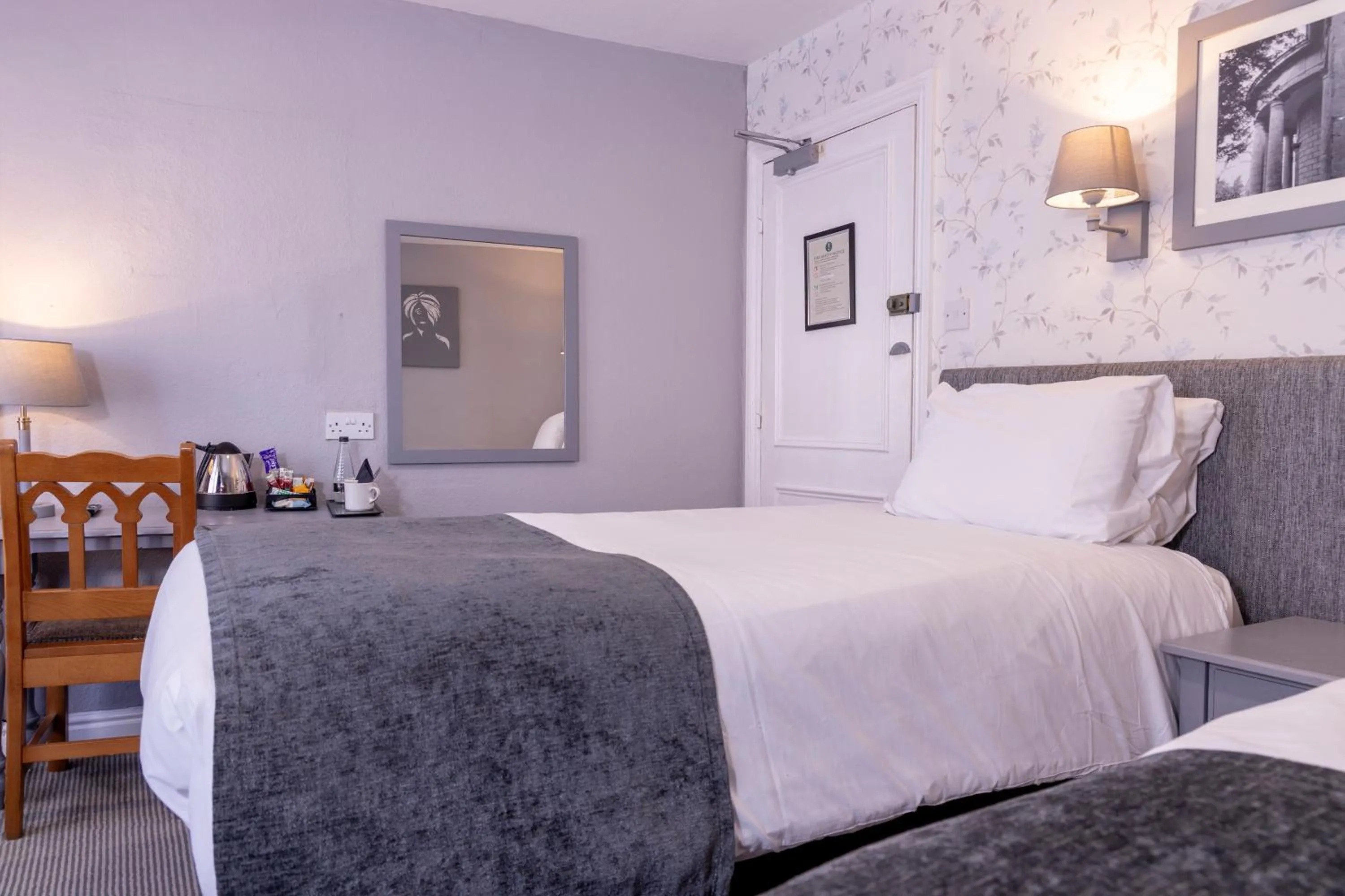 Bed in Cromwell Lodge Hotel by Greene King Inns