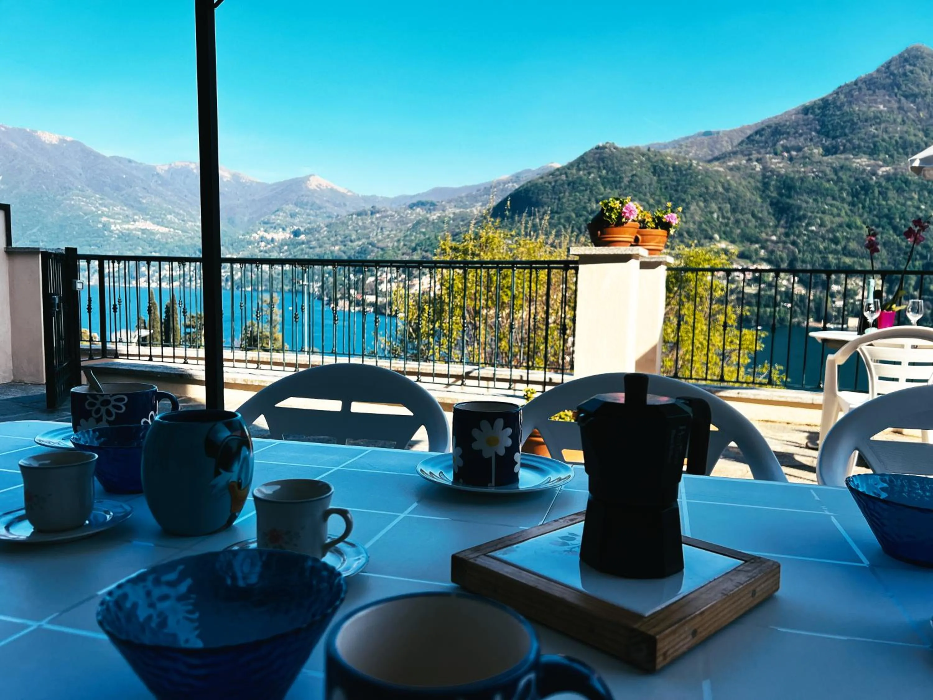 Balcony/Terrace in Terrace Lake View Moltrasio