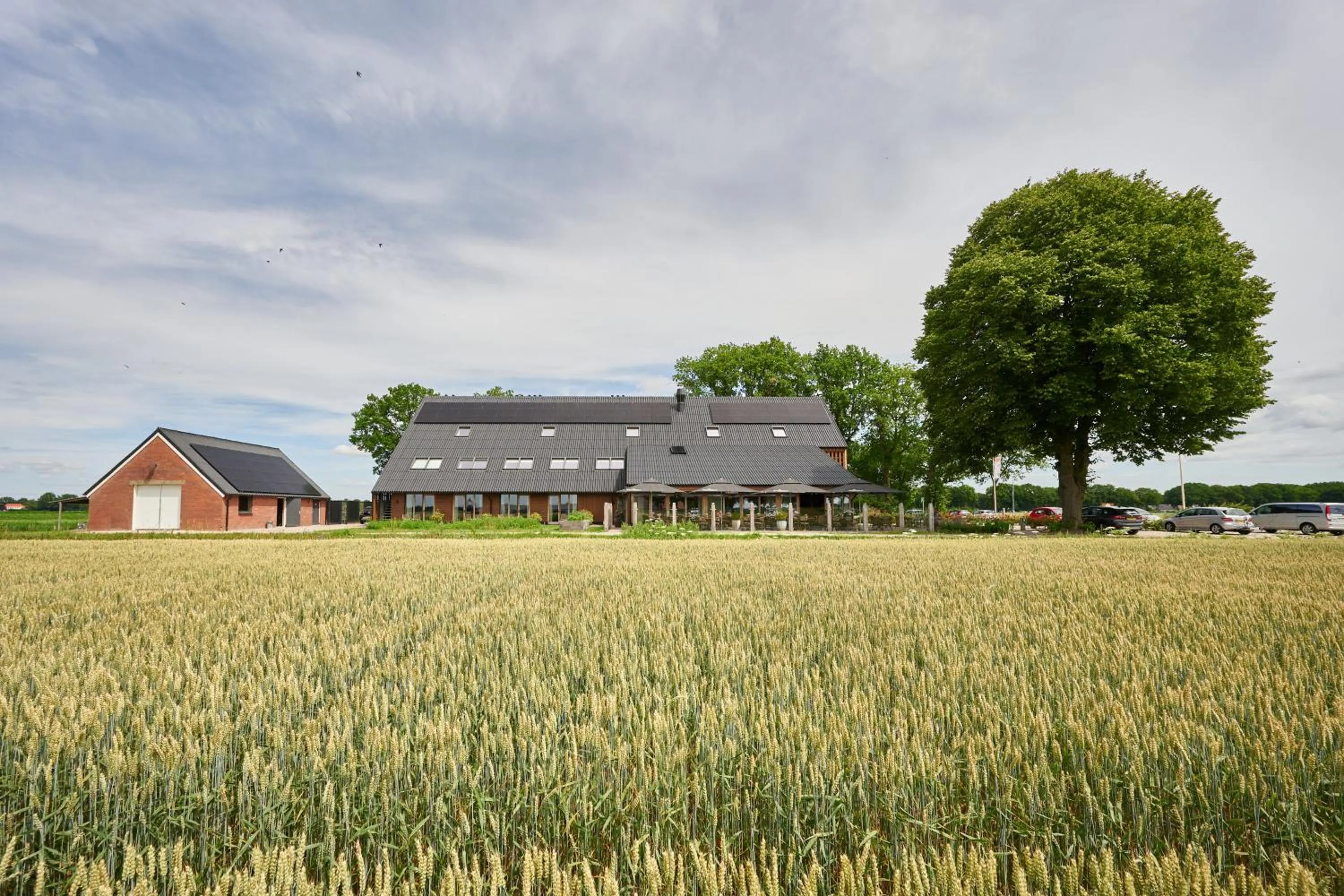 Property building in Boutique Hotel het Witte Veen