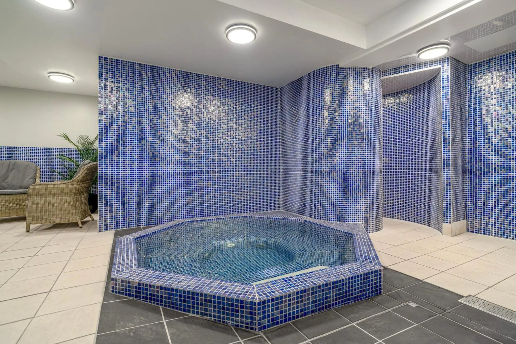 Hot Tub in Daresbury Park Hotel & Spa