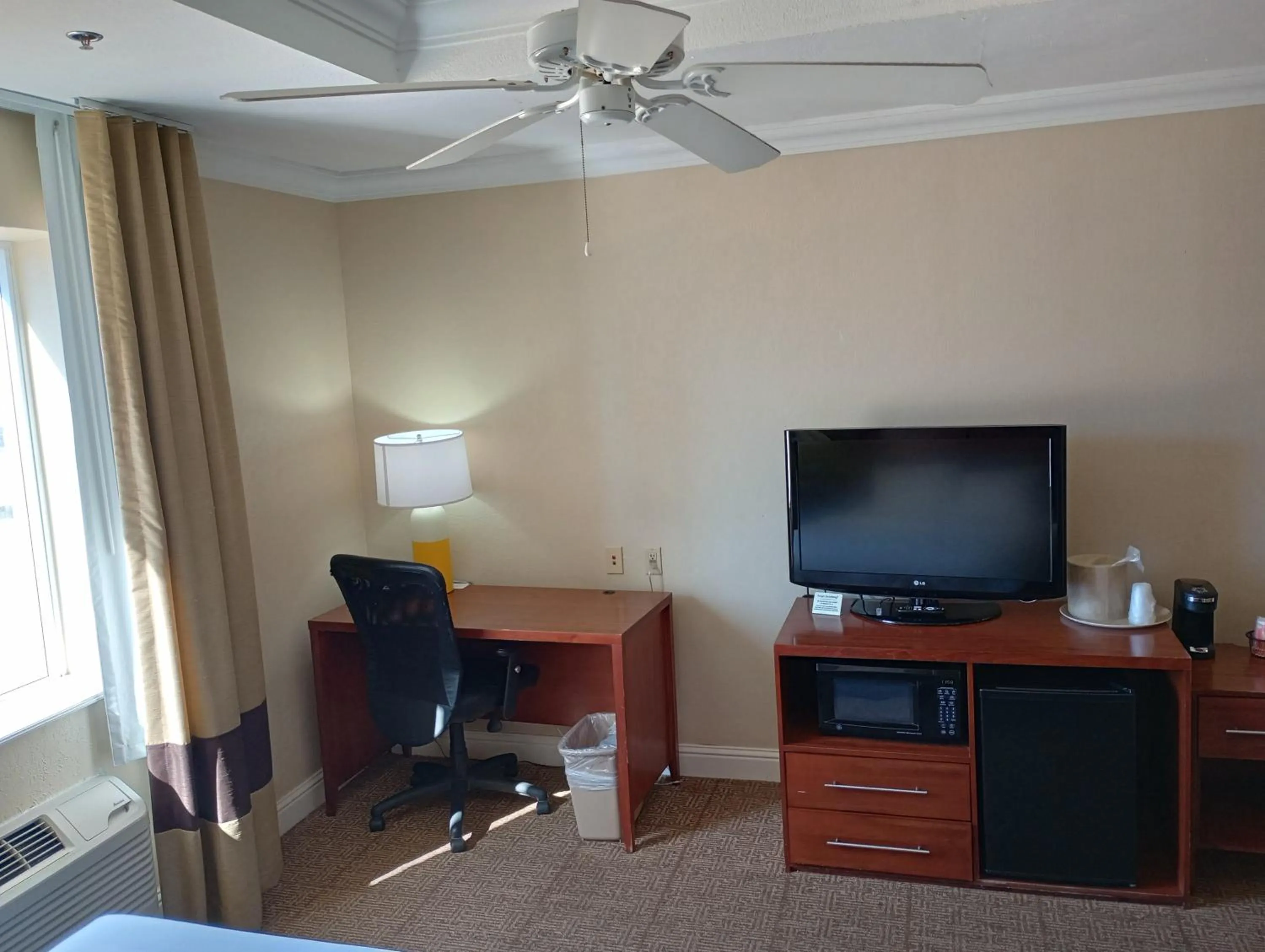 SAMIR Stay at NW Expressway