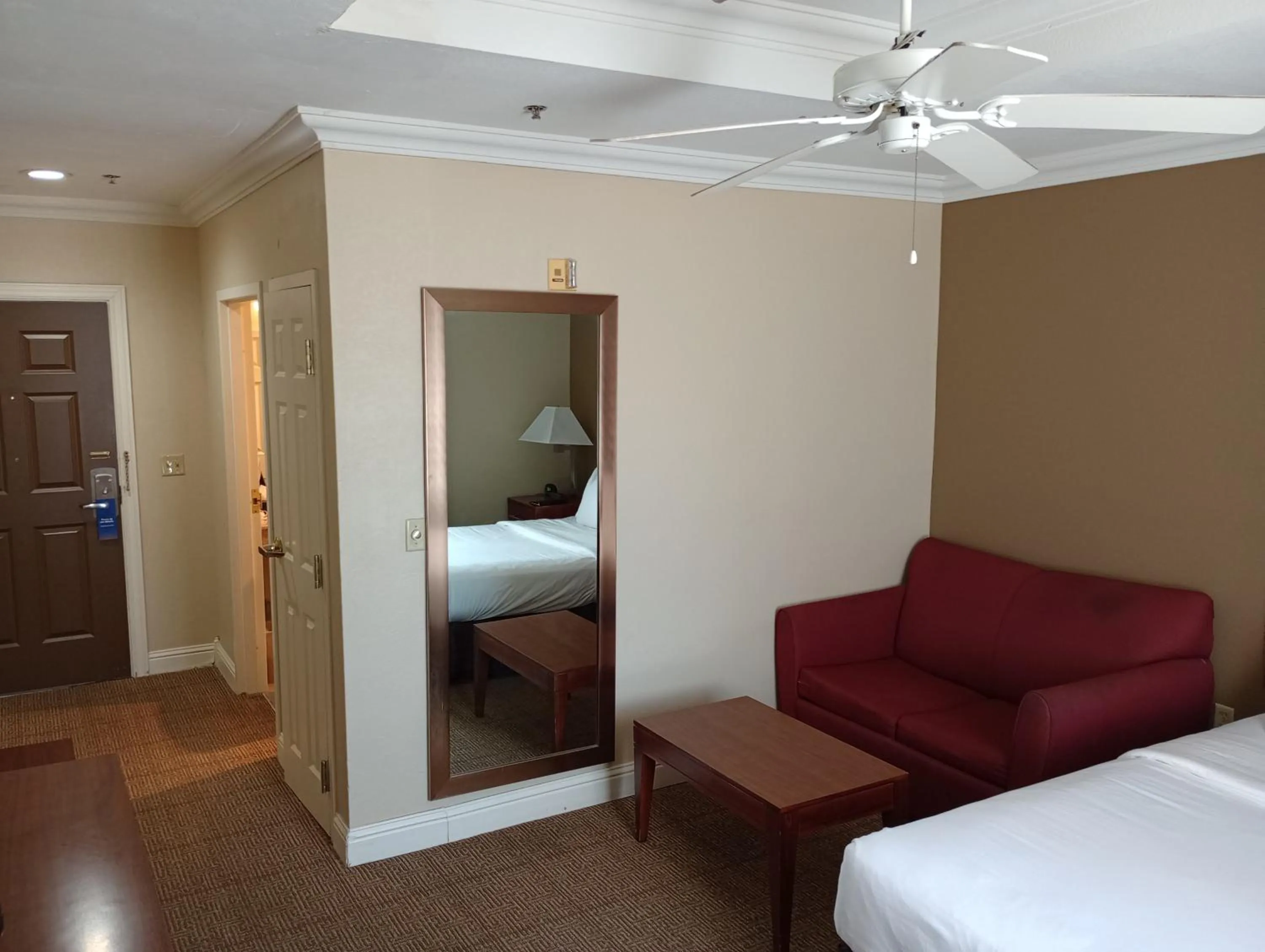 Bed in SAMIR Stay at NW Expressway