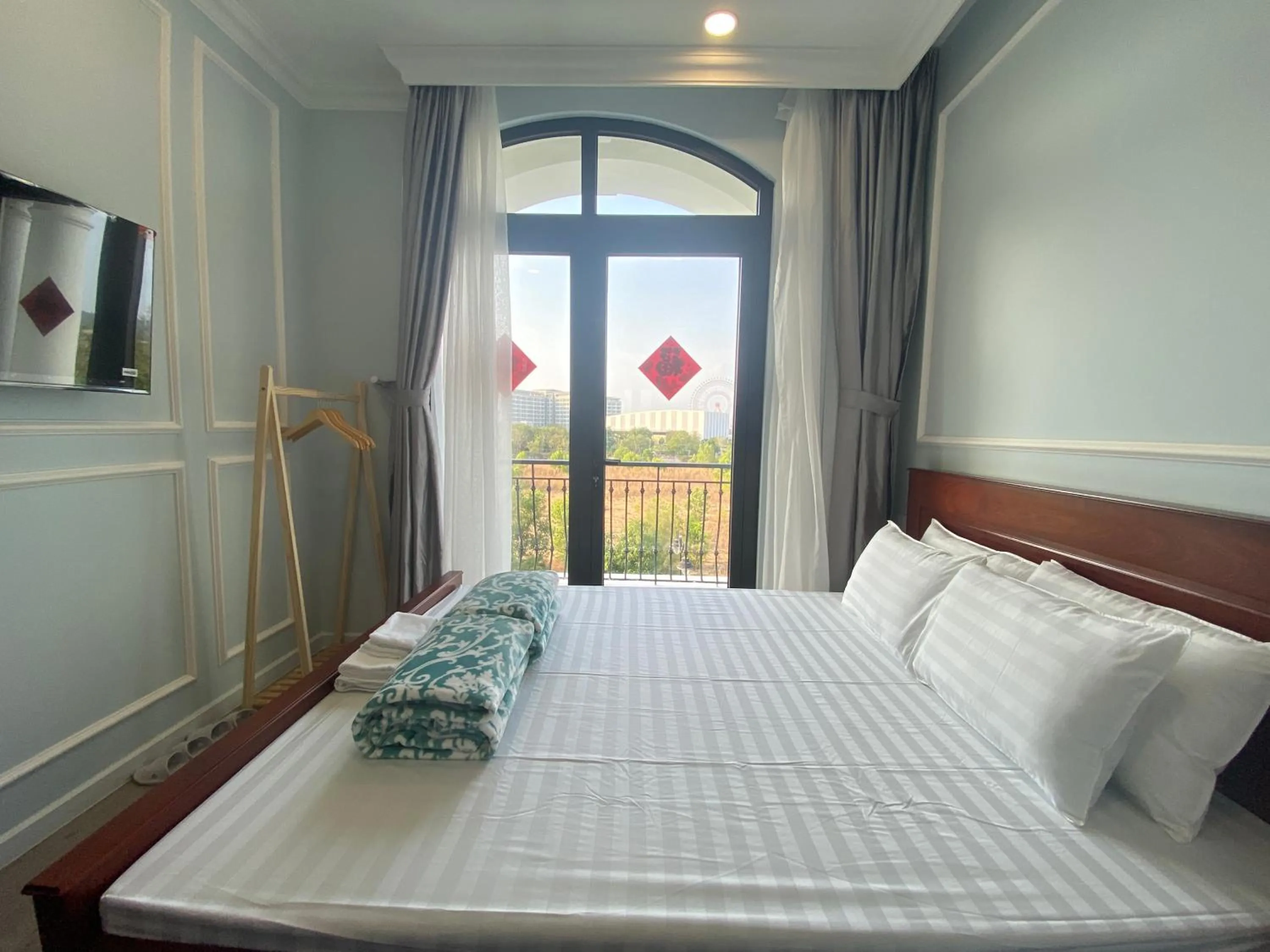 Bed in UY LONG Homestay & Coffee