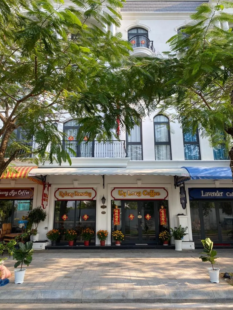 Property building in UY LONG Homestay & Coffee