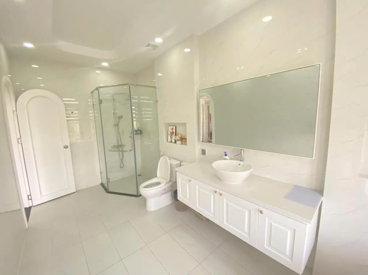 UY LONG Homestay & Coffee