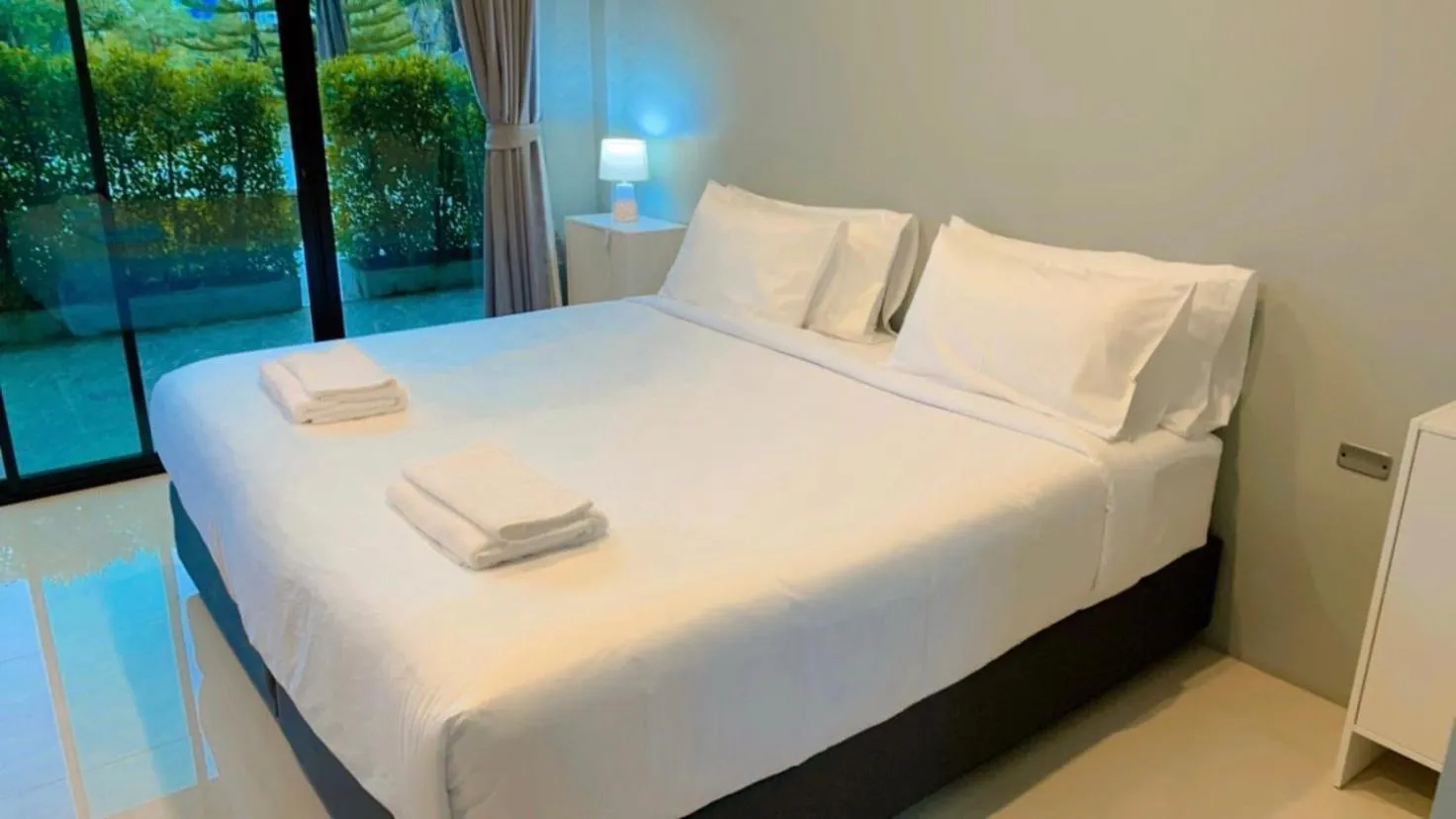 Bed in The River Palm Resort