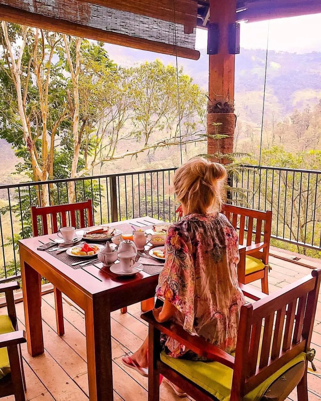 Restaurant/places to eat in Tea Cottage Resort & Spa