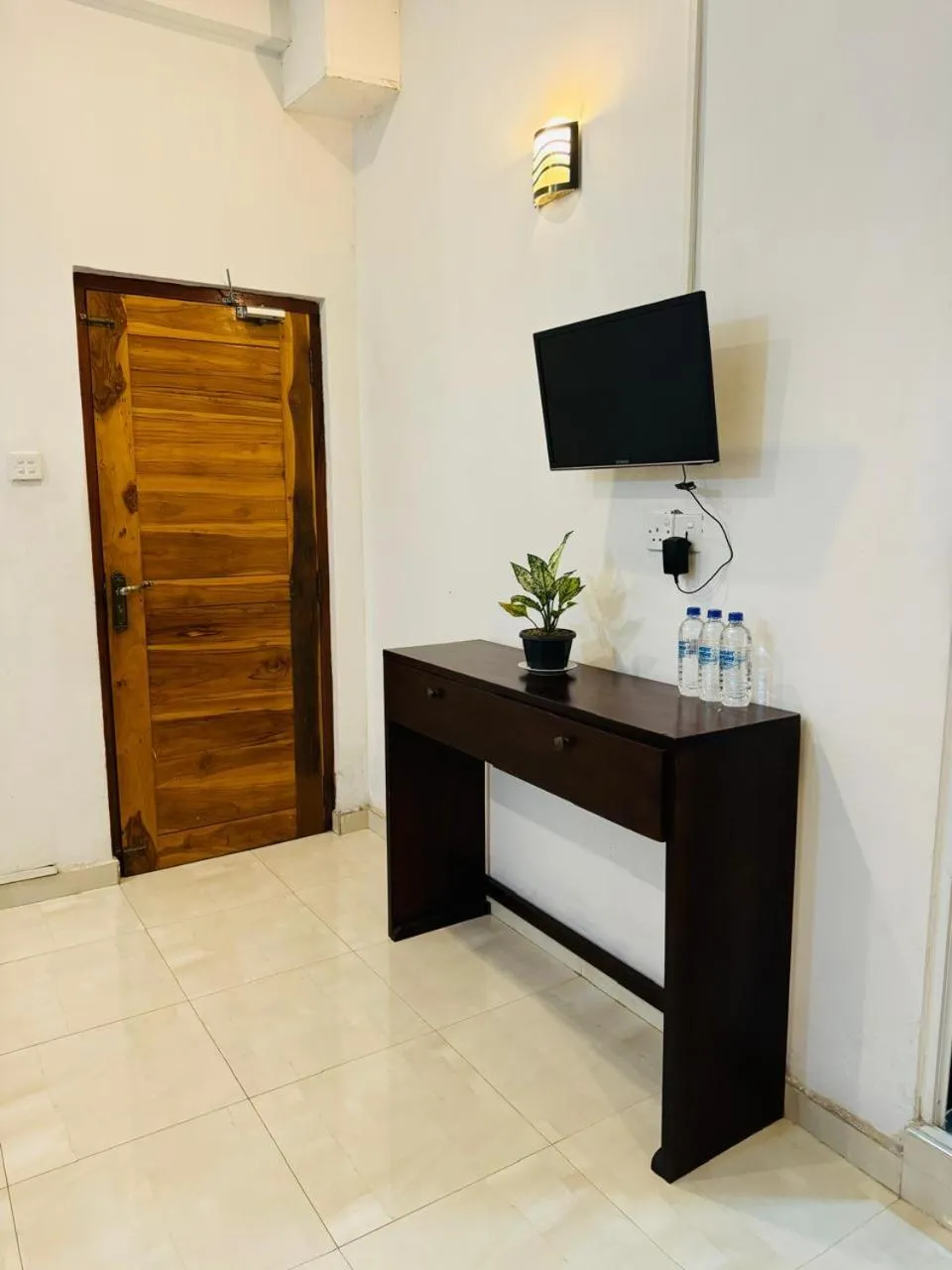 TV and multimedia in CITYSCAPE YALA BY 999 HOTEL & RESTAURANT